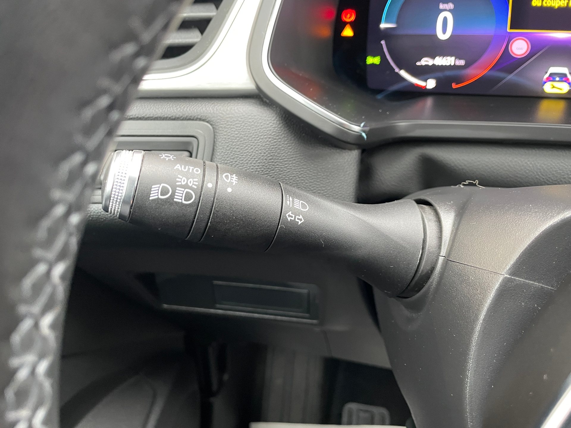 RENAULT CAPTUR E-Tech Plug-in 160 - 21 Intens - 5P