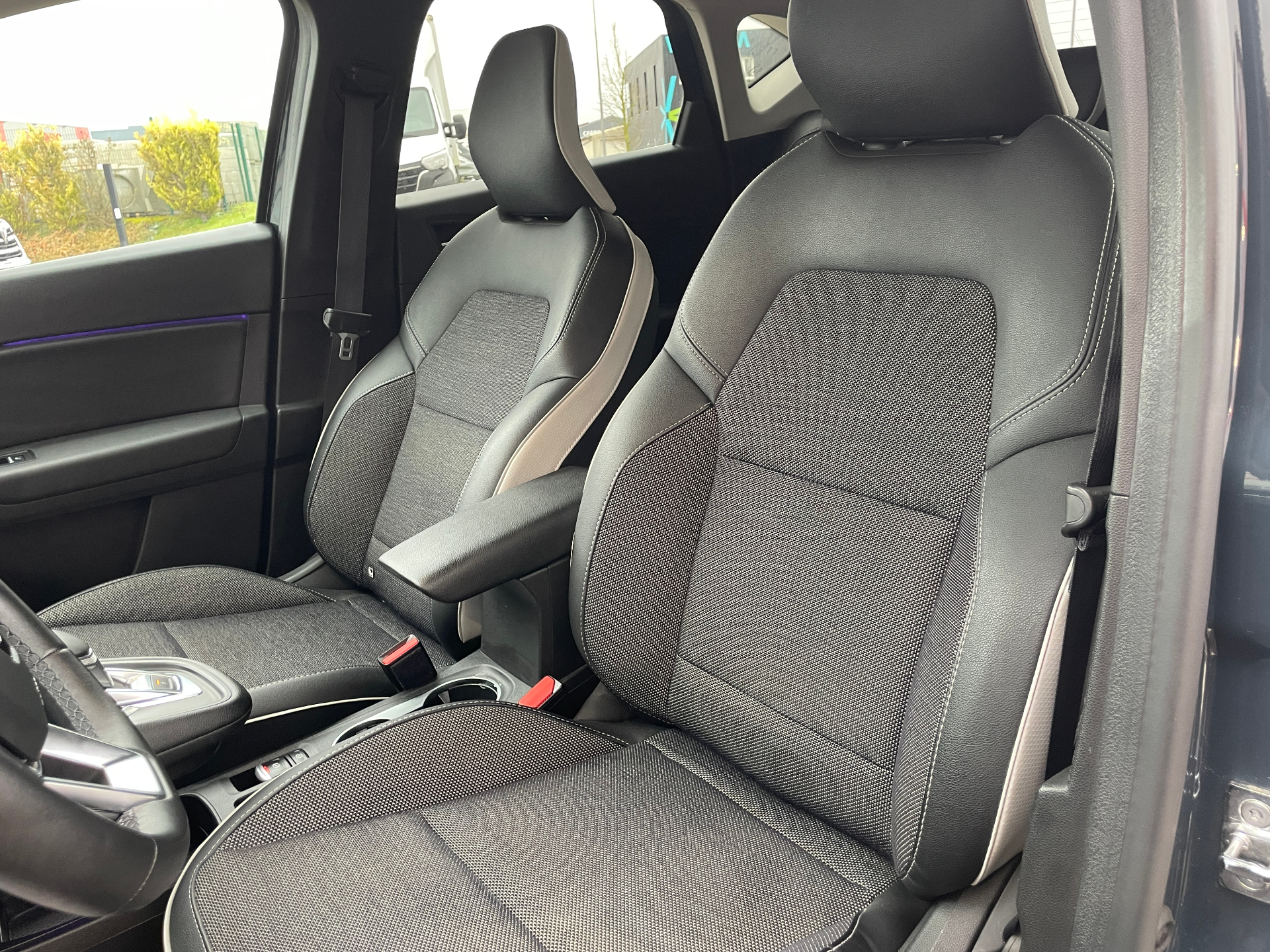RENAULT CAPTUR E-Tech Plug-in 160 - 21 Intens - 5P