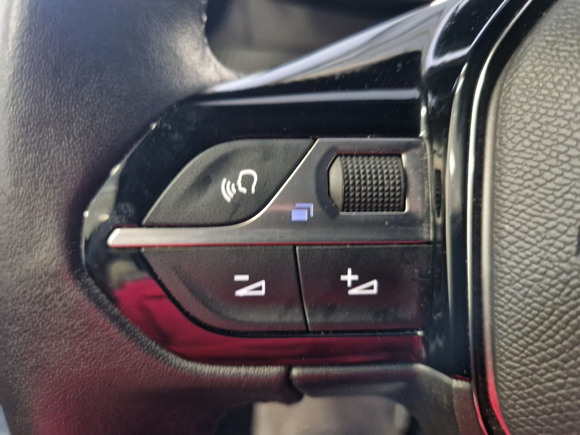 PEUGEOT 2008 ALLURE PACK PT 130 S&S BVM6