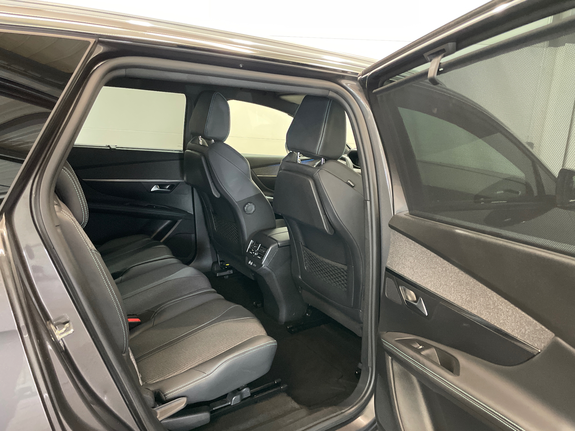 PEUGEOT 5008 Allure Pack PureTech 130 S&S EAT8