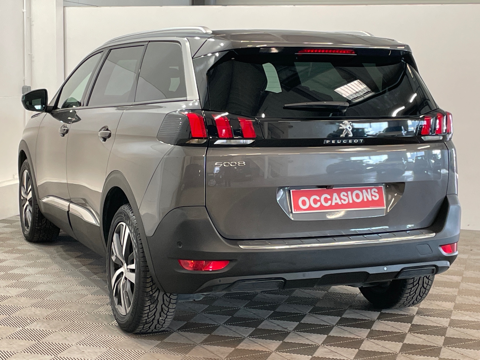 PEUGEOT 5008 Allure Pack PureTech 130 S&S EAT8