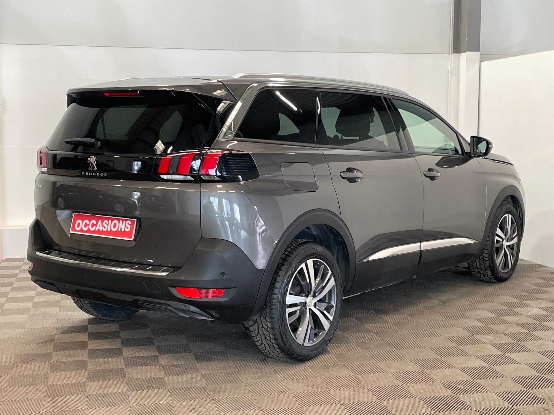 PEUGEOT 5008 Allure Pack PureTech 130 S&S EAT8