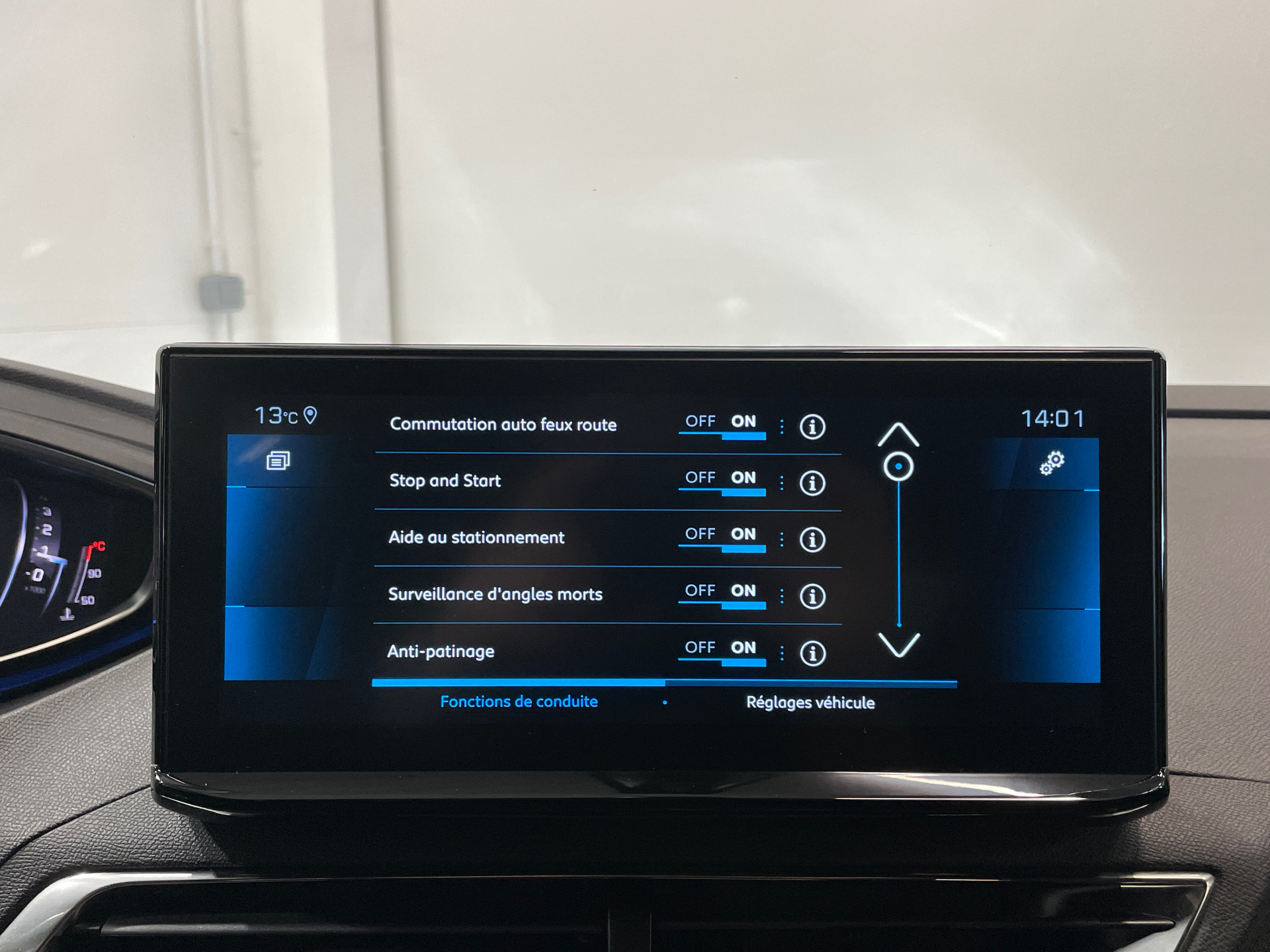 PEUGEOT 5008 Allure Pack PureTech 130 S&S EAT8