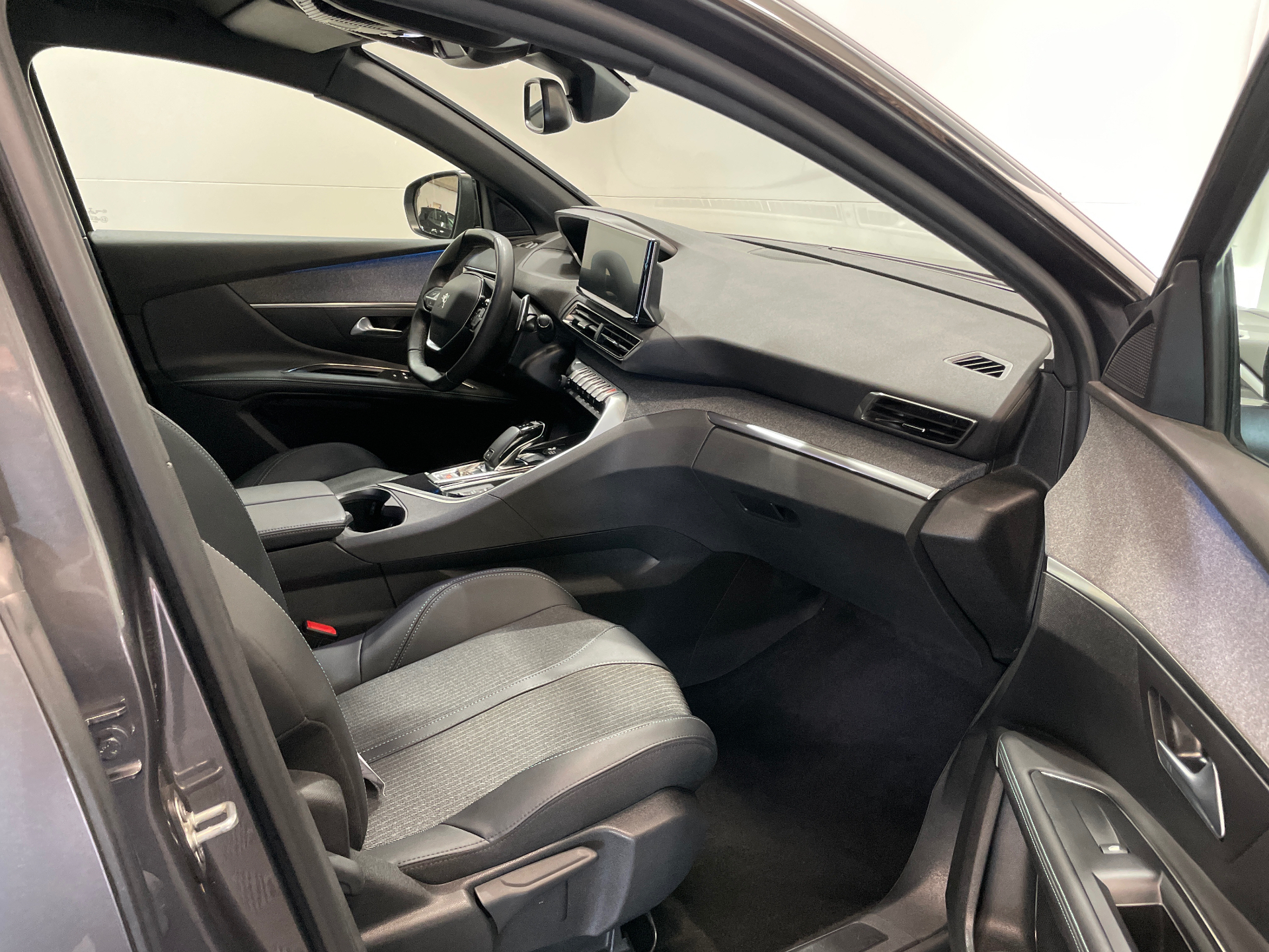 PEUGEOT 5008 Allure Pack PureTech 130 S&S EAT8