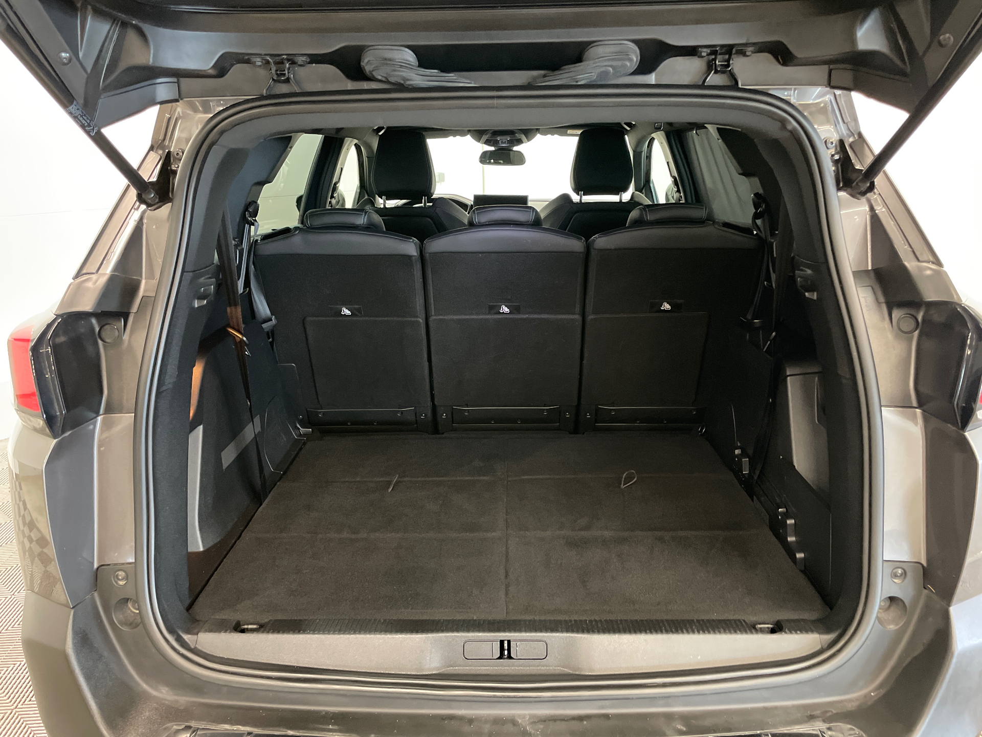 PEUGEOT 5008 Allure Pack PureTech 130 S&S EAT8