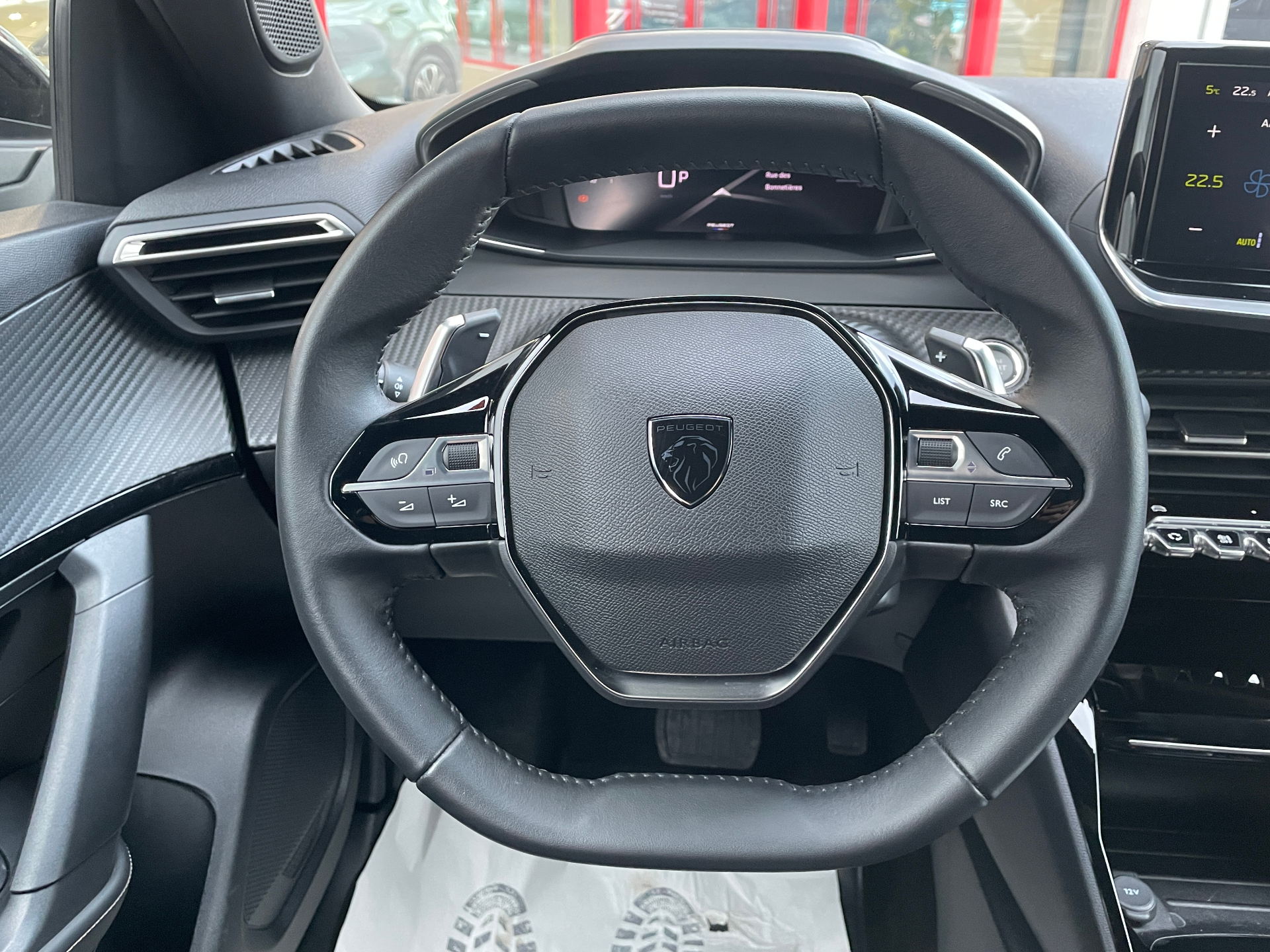 PEUGEOT 2008 Hybrid 136 e-DCS6 Allure - 5P