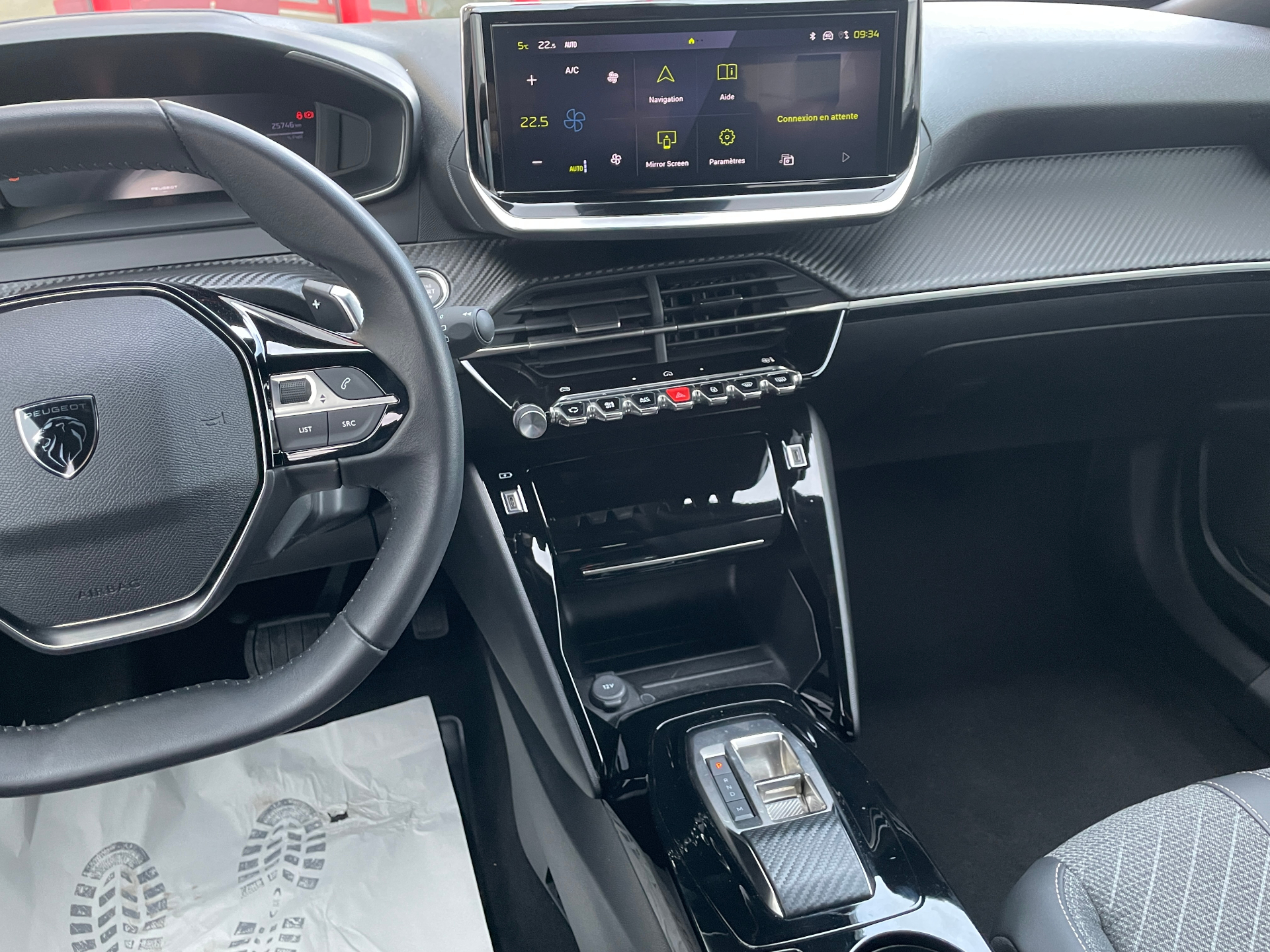 PEUGEOT 2008 Hybrid 136 e-DCS6 Allure - 5P
