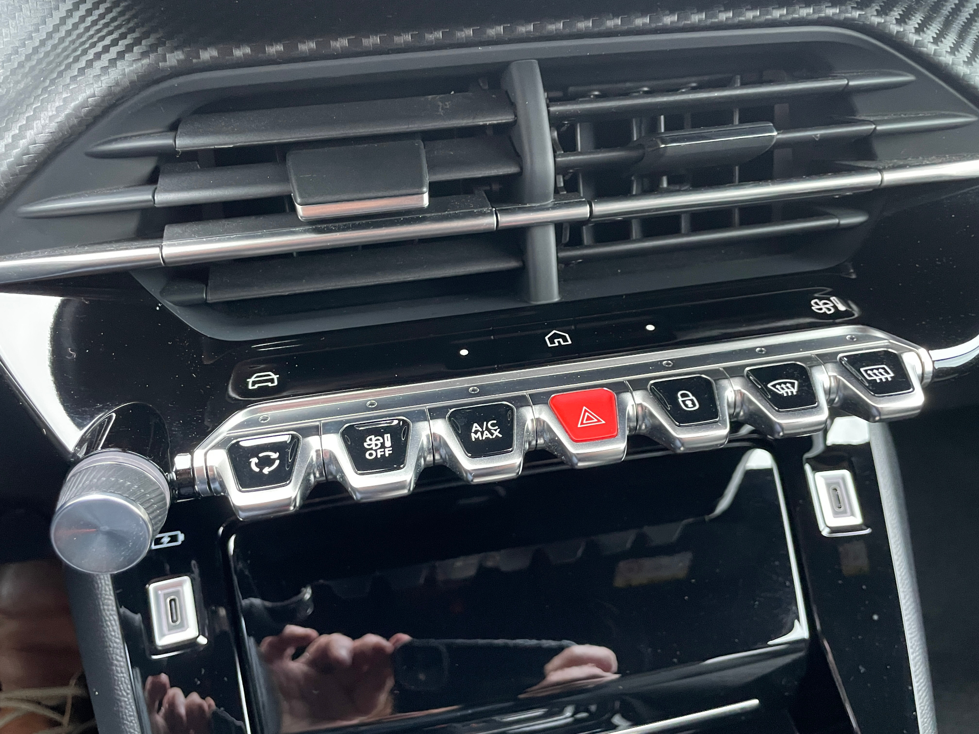 PEUGEOT 2008 Hybrid 136 e-DCS6 Allure - 5P