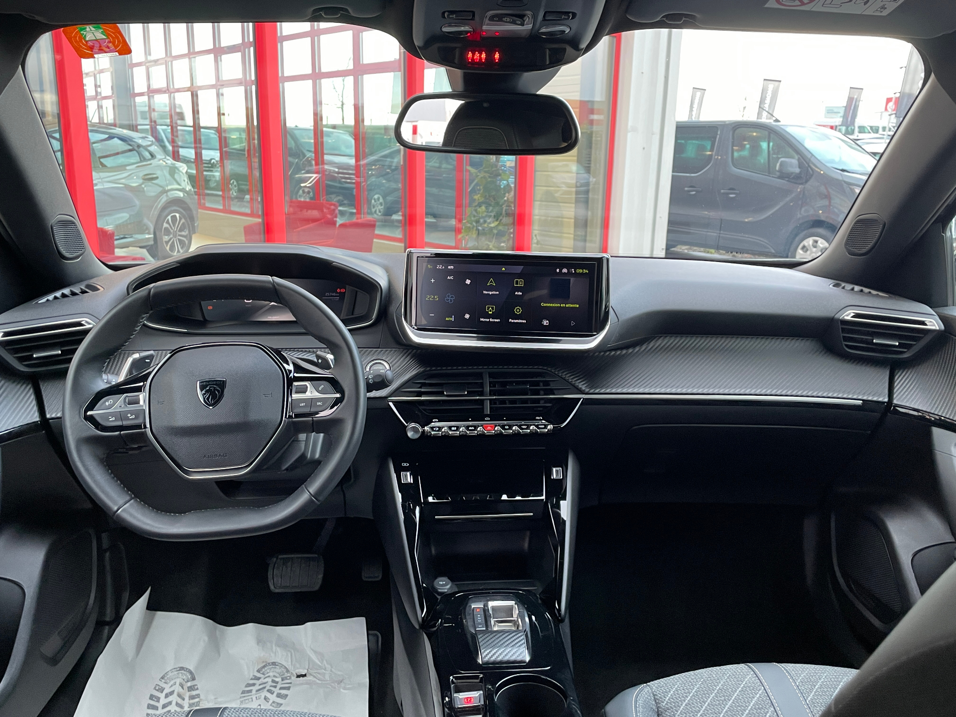 PEUGEOT 2008 Hybrid 136 e-DCS6 Allure - 5P