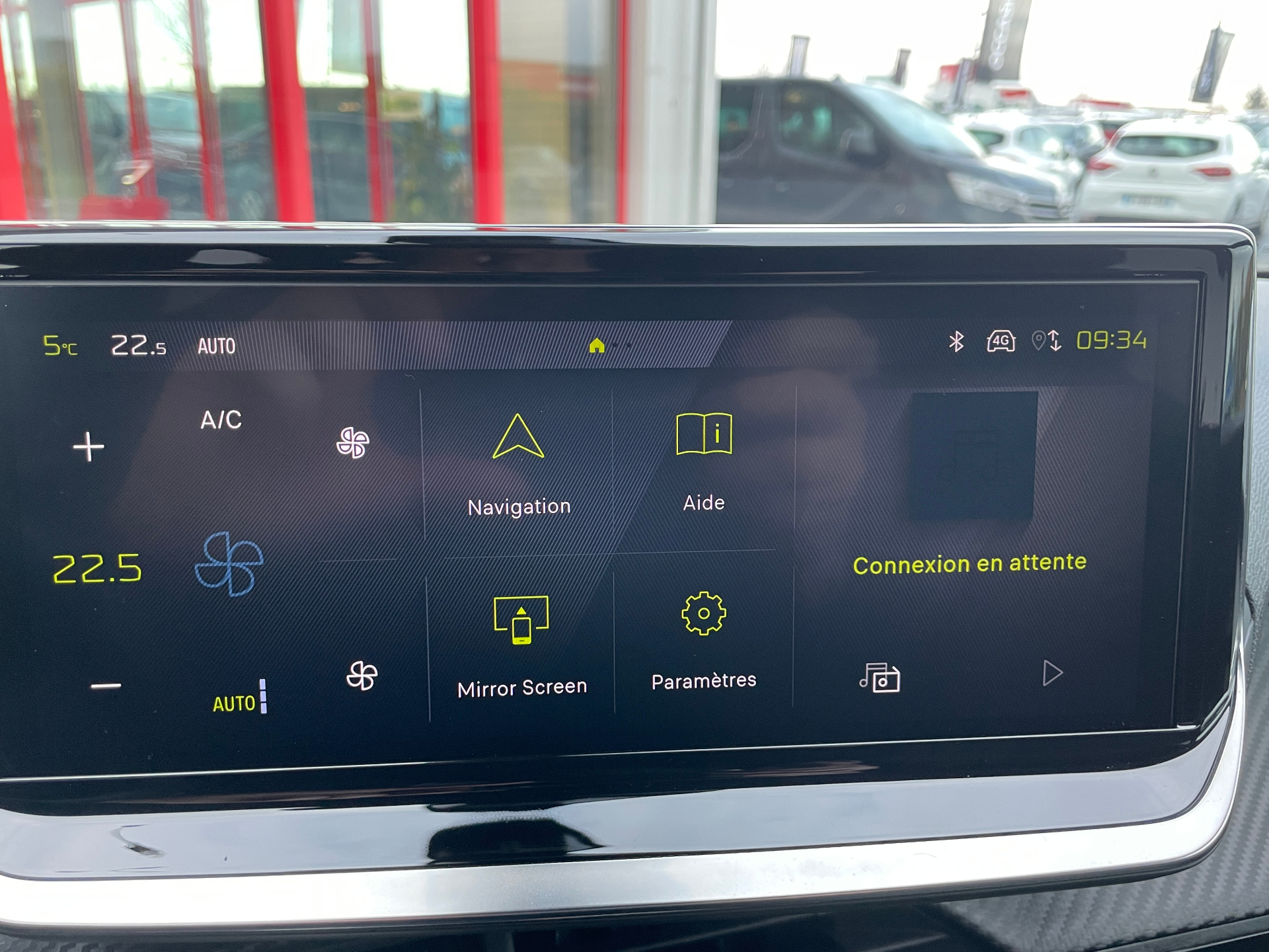 PEUGEOT 2008 Hybrid 136 e-DCS6 Allure - 5P