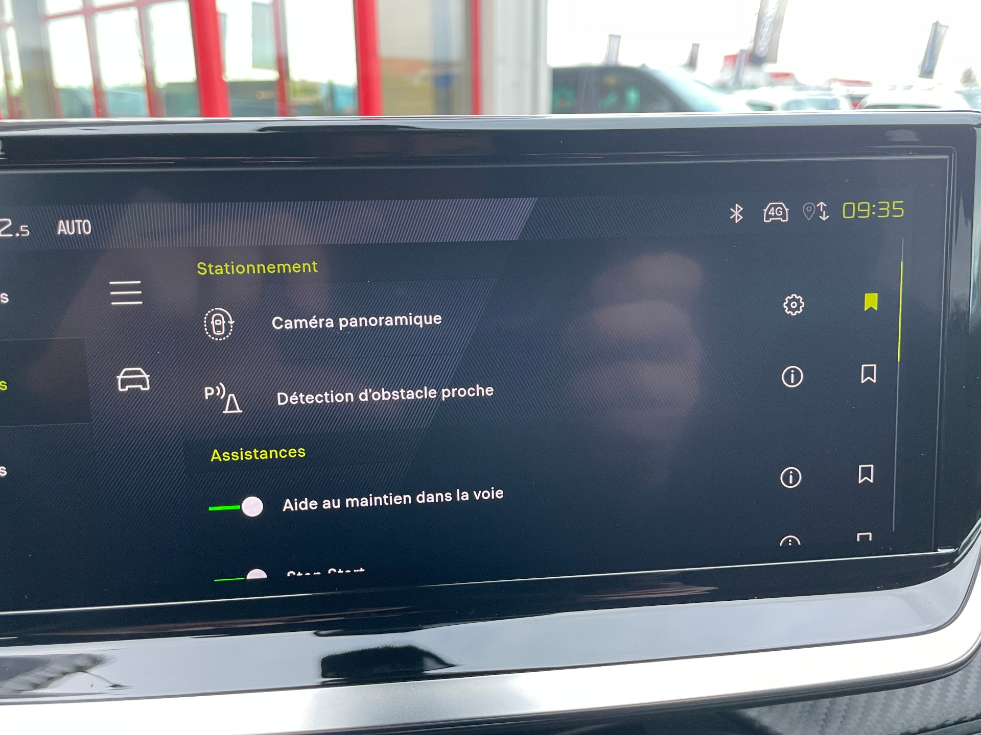 PEUGEOT 2008 Hybrid 136 e-DCS6 Allure - 5P