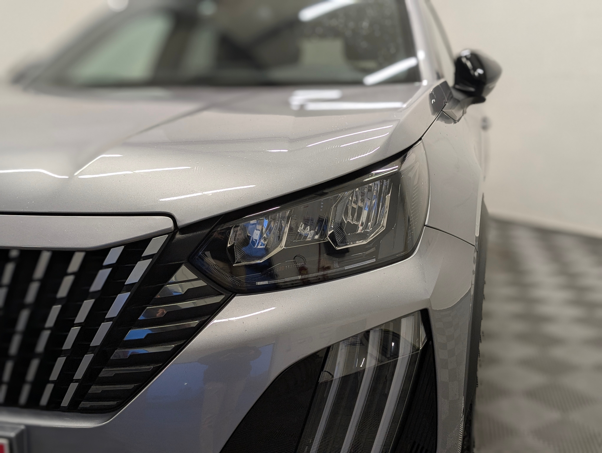 PEUGEOT 2008 Hybrid 136 e-DCS6 Allure