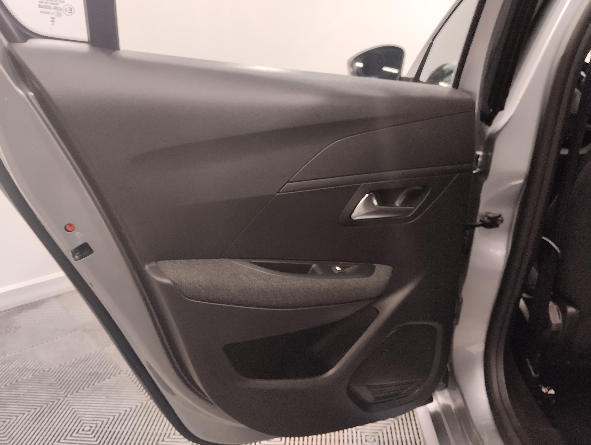 PEUGEOT 208 STYLE 100 CH BVM6
