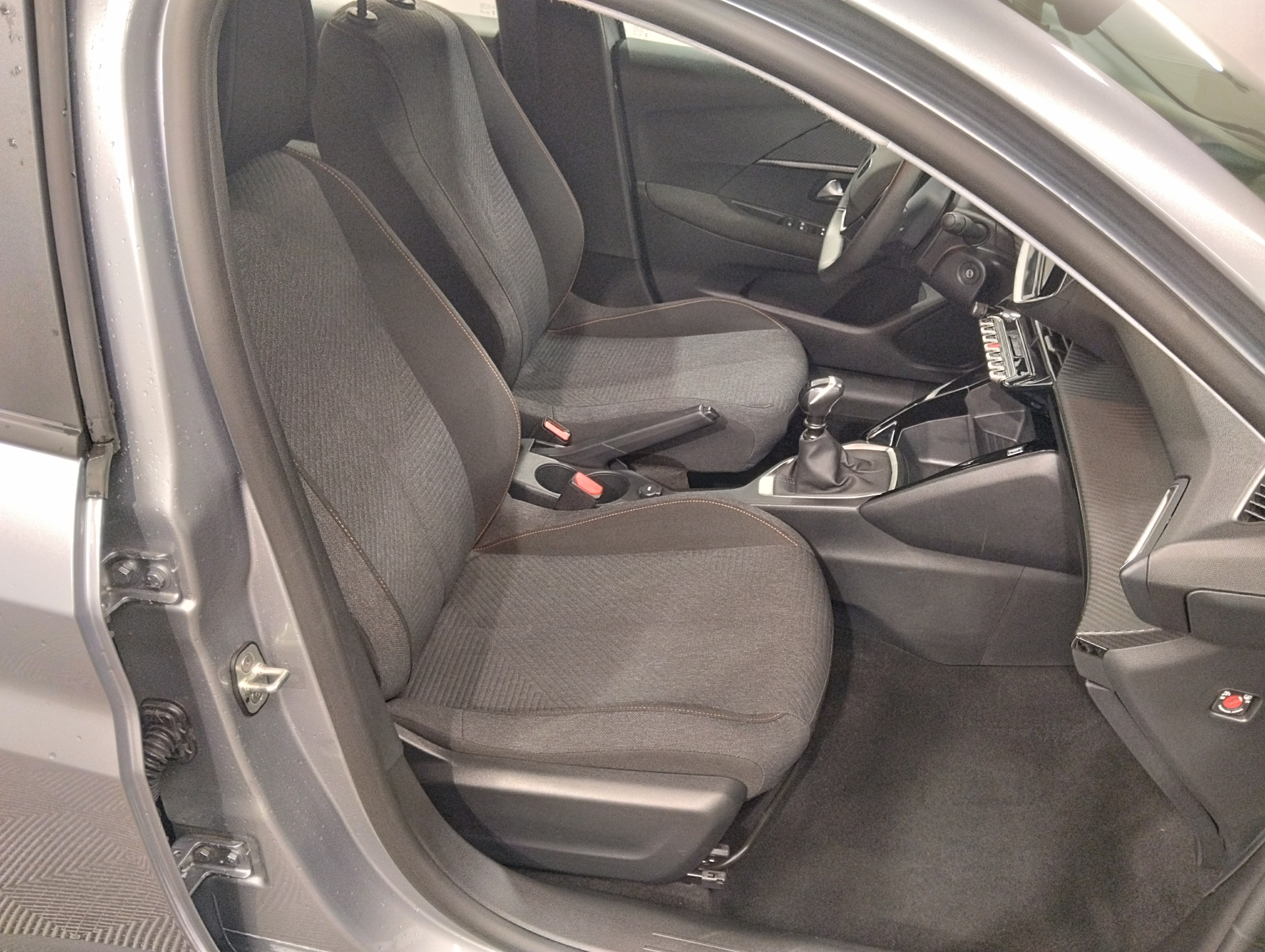 PEUGEOT 208 STYLE 100 CH BVM6