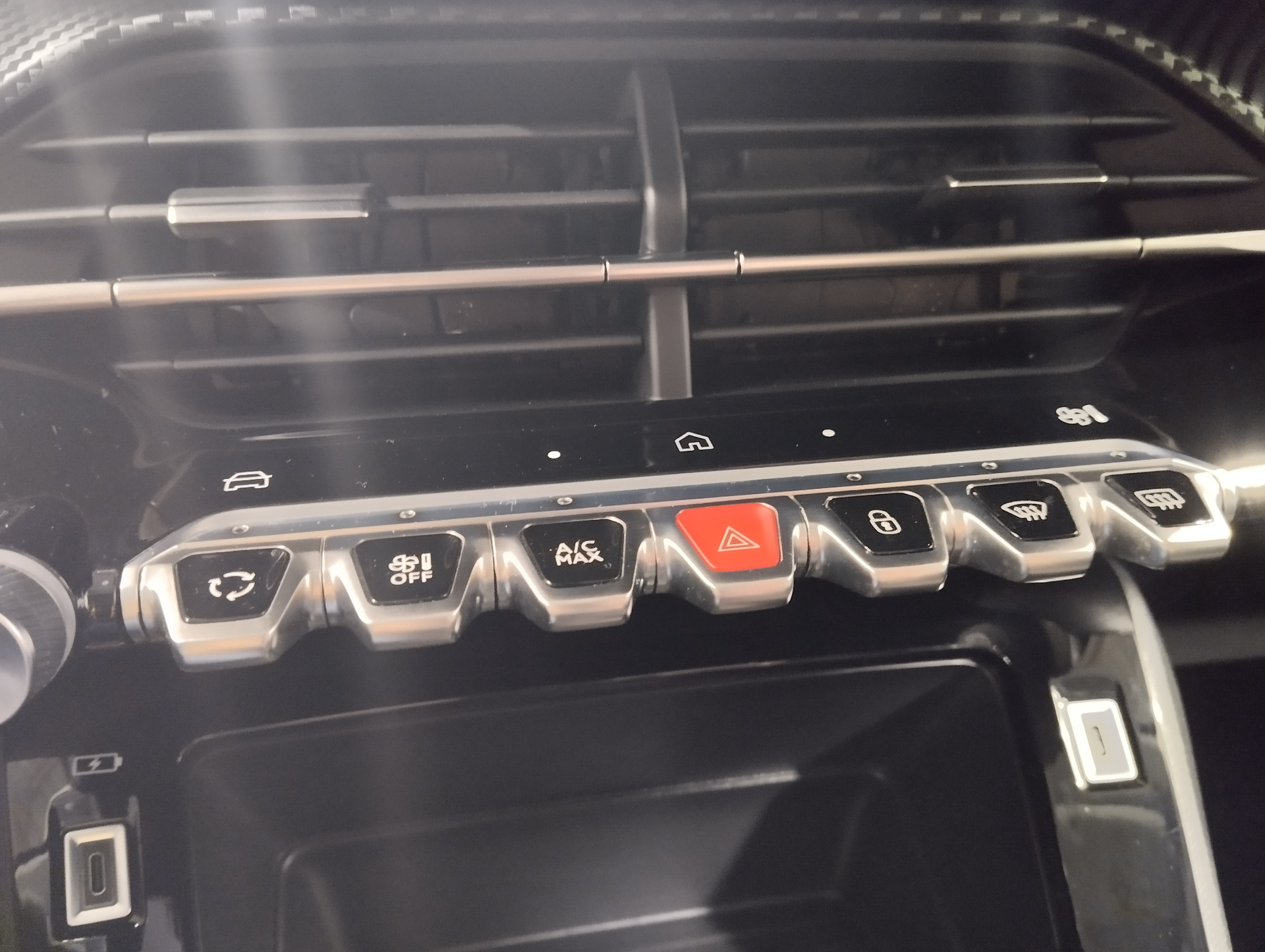 PEUGEOT 208 STYLE 100 CH BVM6
