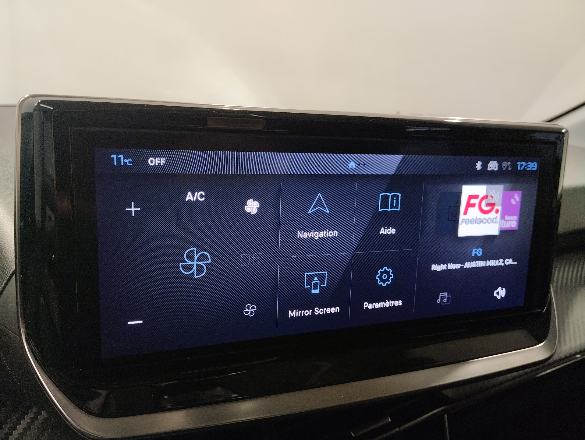 PEUGEOT 208 STYLE 100 CH BVM6