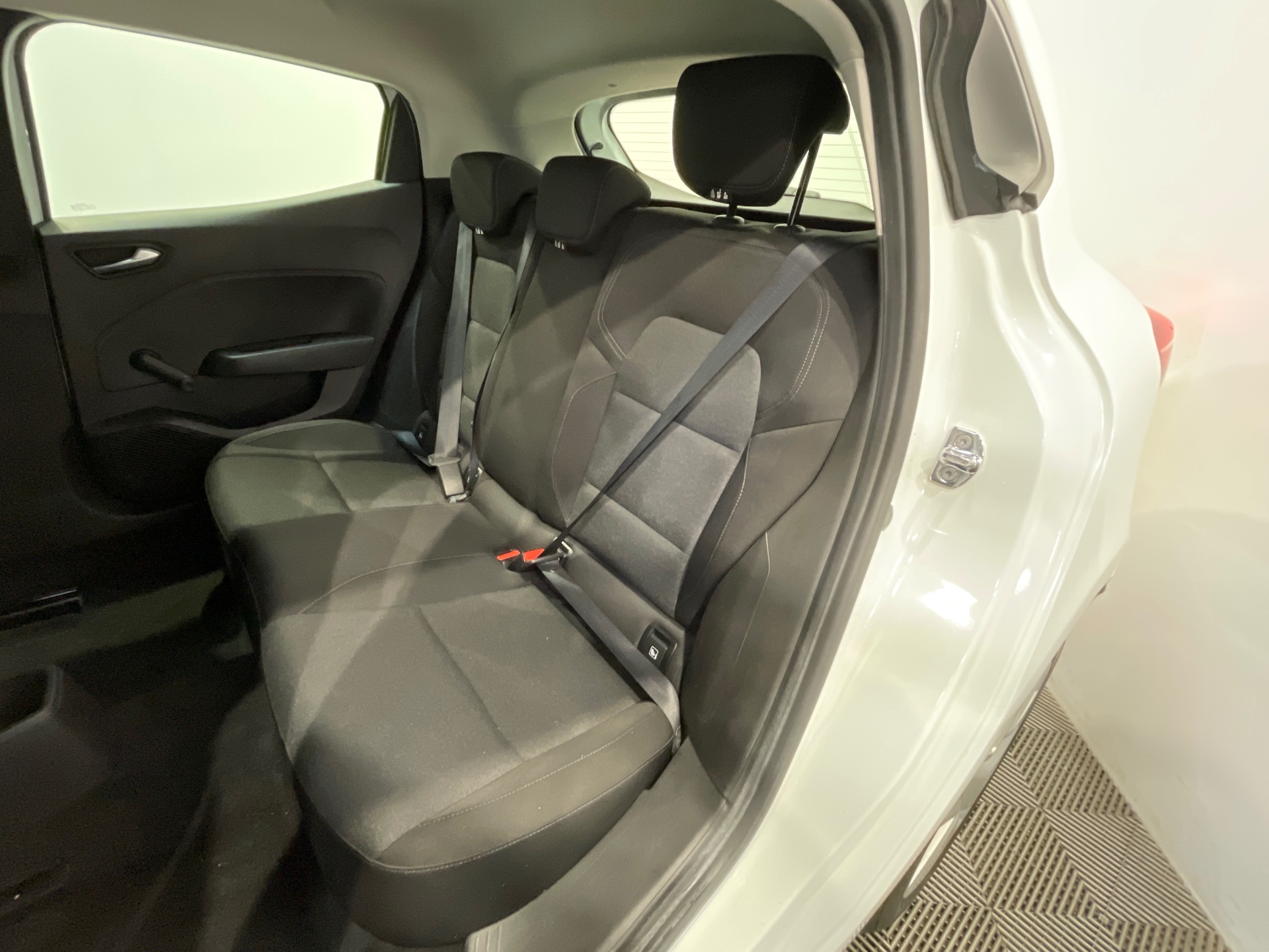 RENAULT CLIO V TCe 90 X-Tronic - 21N Business