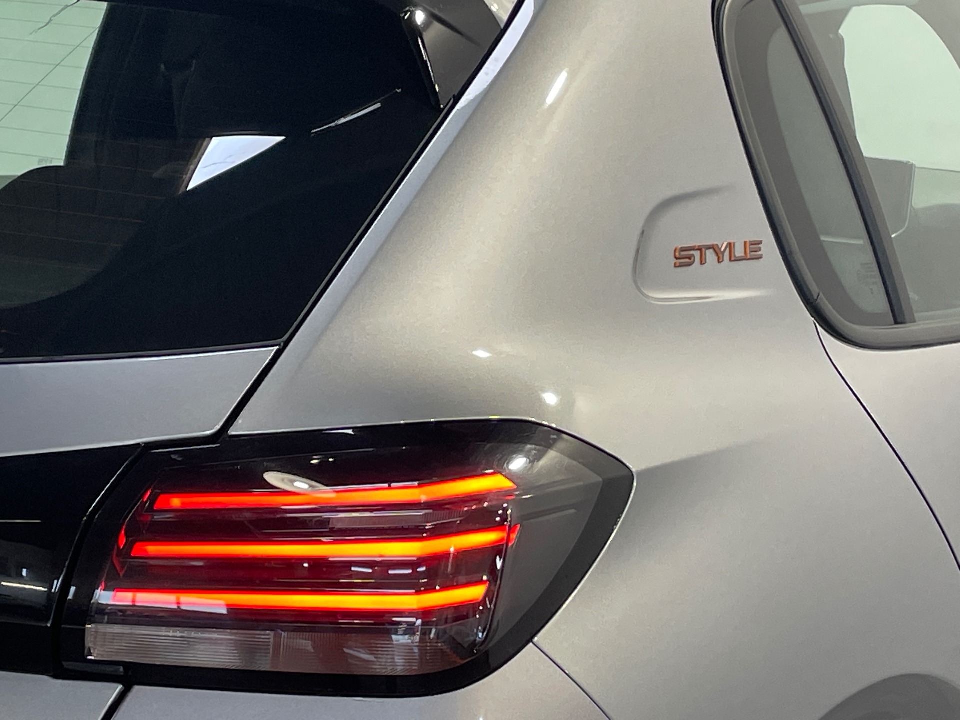 PEUGEOT 208 100 S&S BVM6 Style
