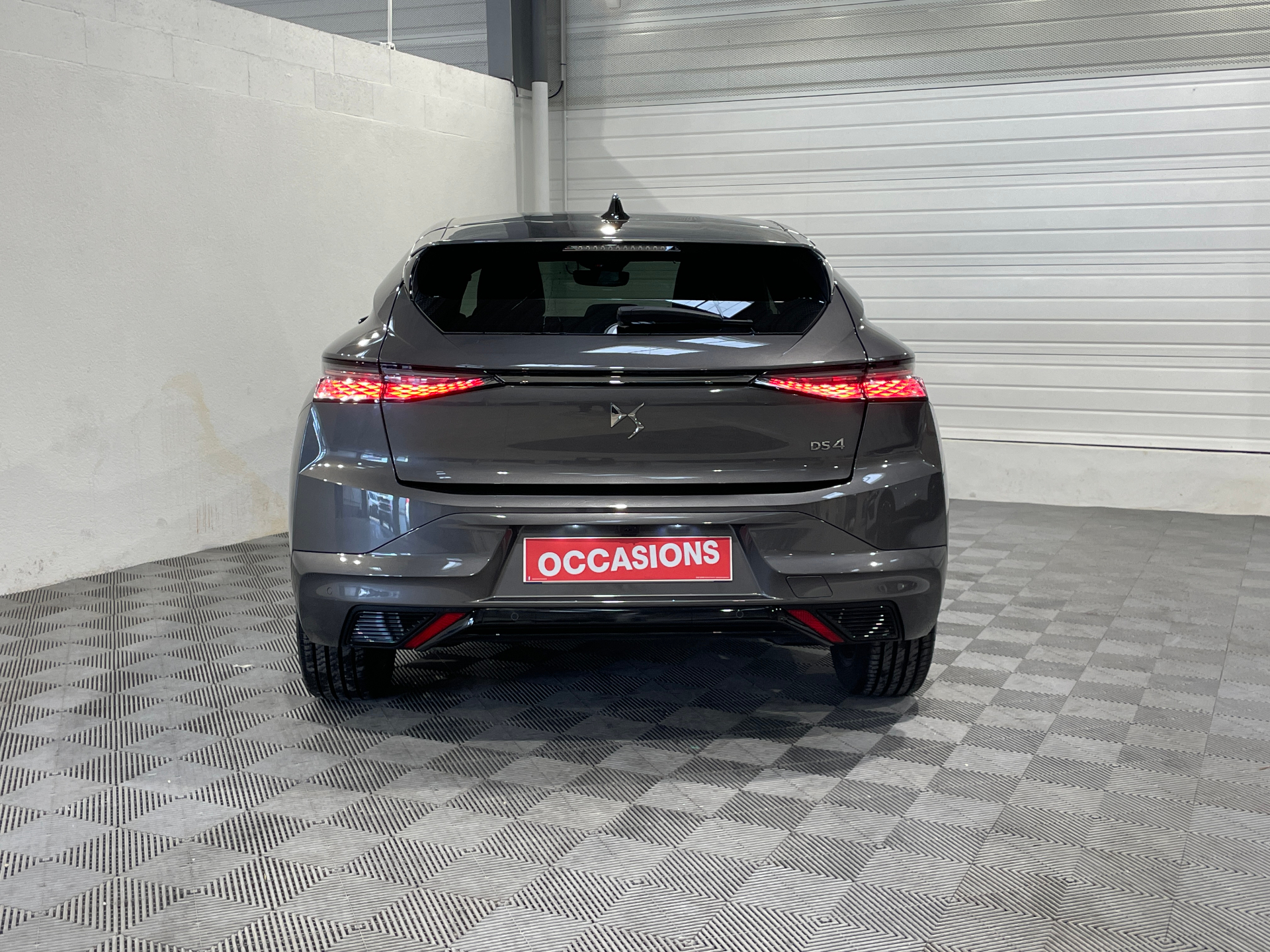 DS DS 4 PureTech 130 EAT8 Etoile - Alcantara - 5P