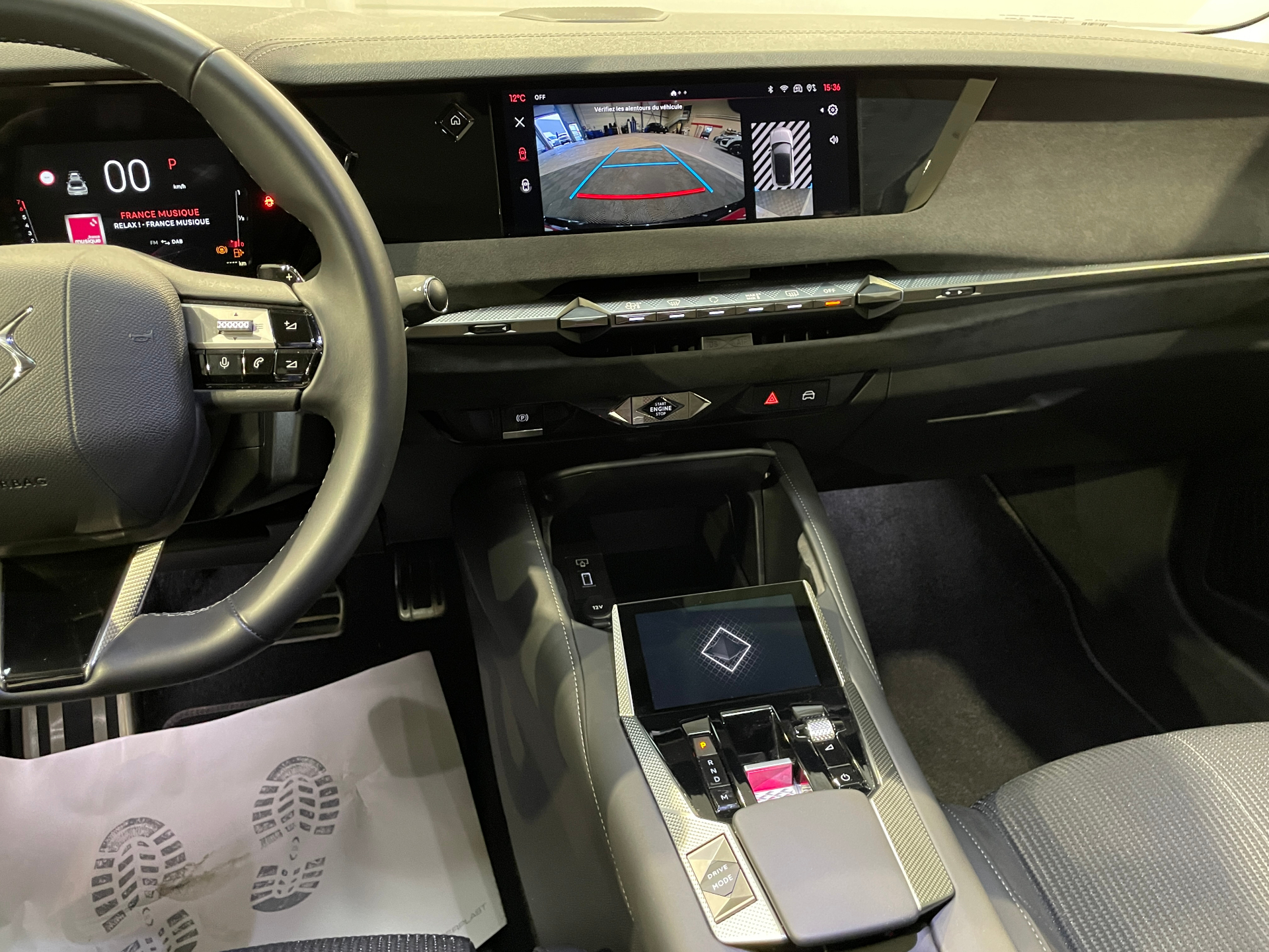 DS DS 4 PureTech 130 EAT8 Etoile - Alcantara - 5P
