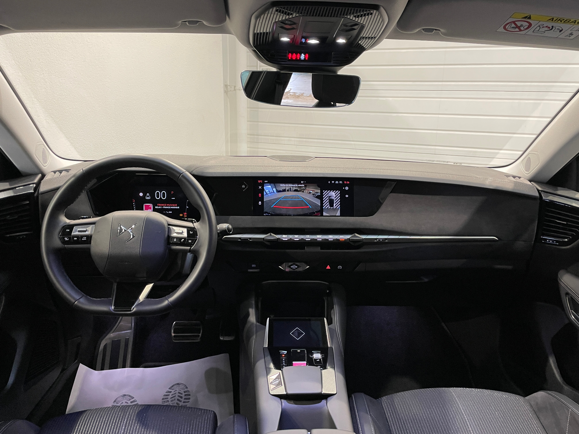 DS DS 4 PureTech 130 EAT8 Etoile - Alcantara - 5P