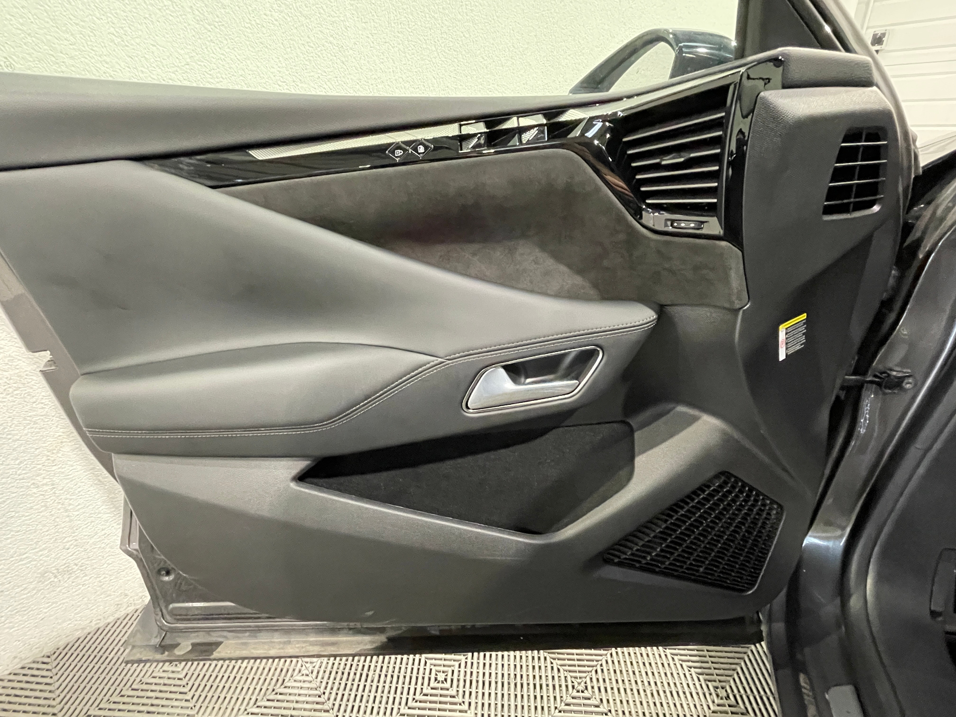 DS DS 4 PureTech 130 EAT8 Etoile - Alcantara - 5P