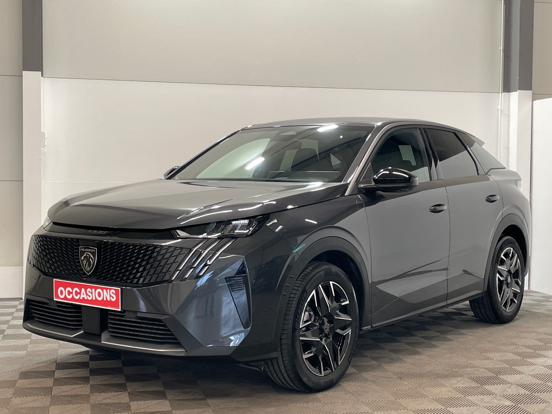 PEUGEOT 3008 ALLURE HYBRID 136 E-DCS6
