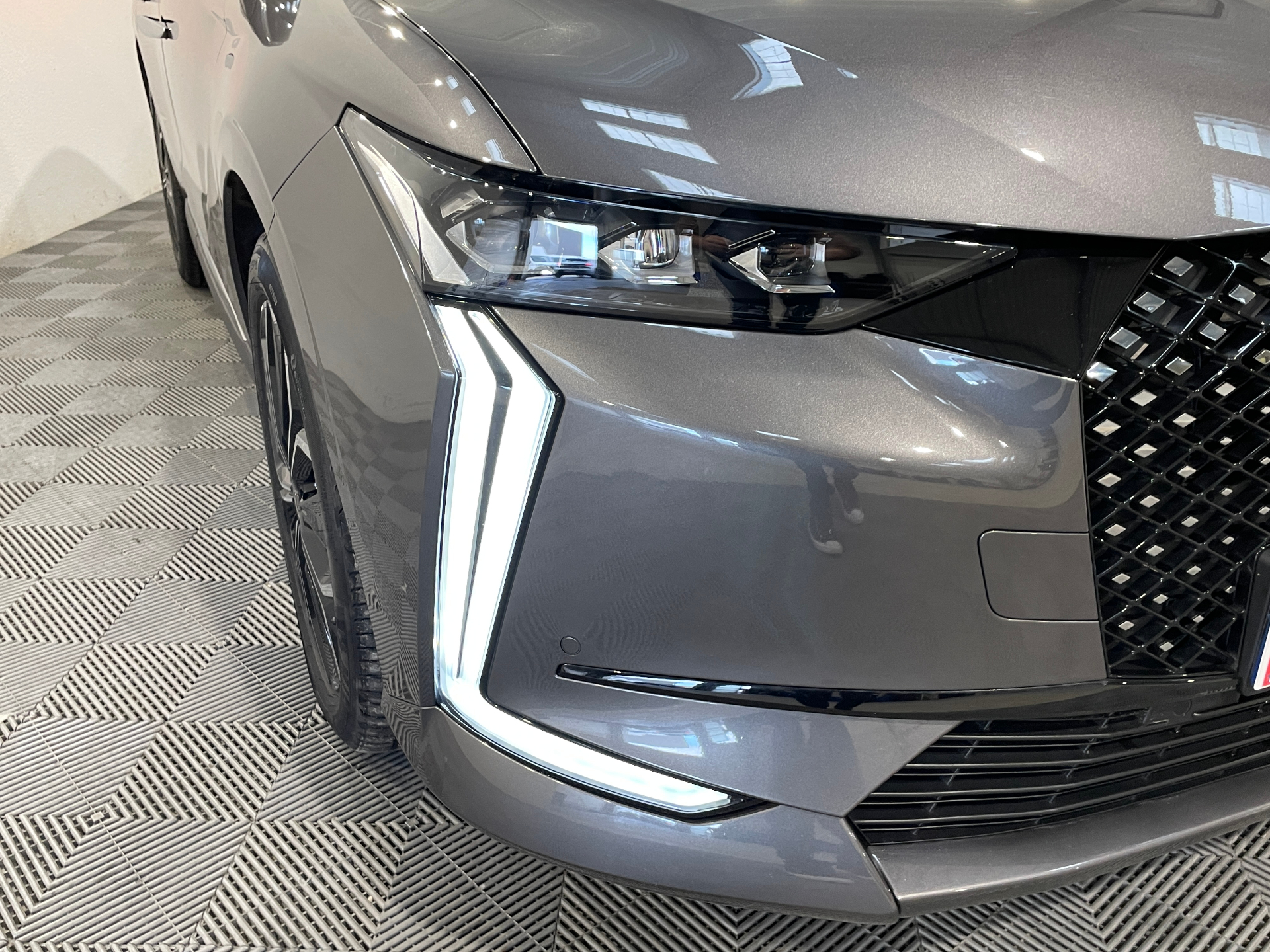 DS DS 4 PureTech 130 EAT8 Etoile - Alcantara - 5P