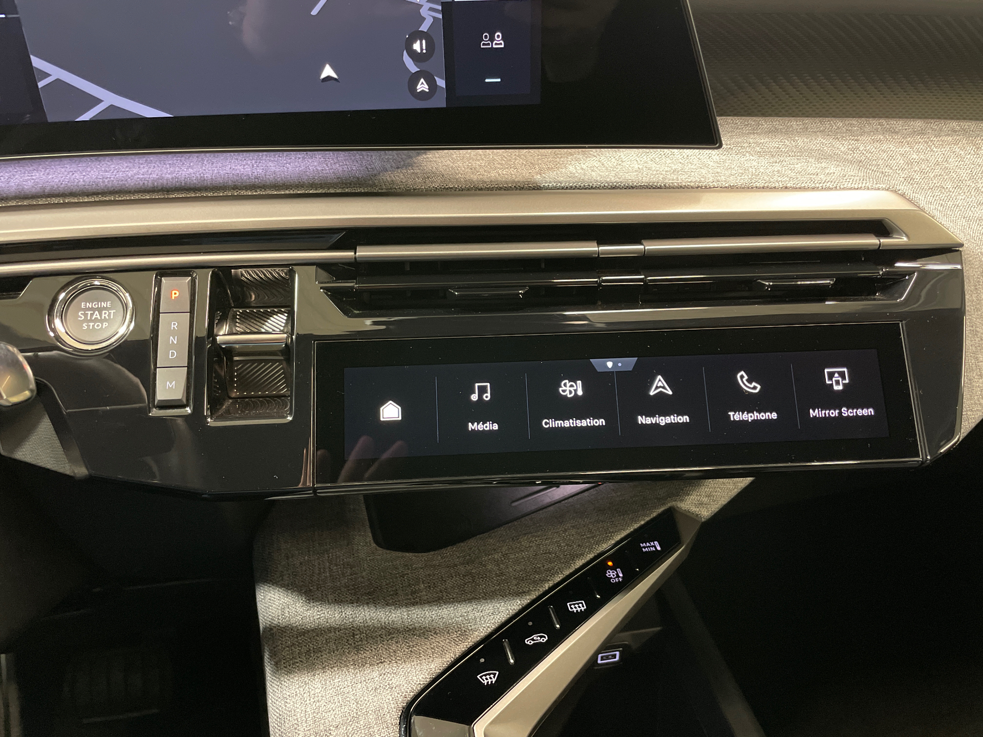 PEUGEOT 3008 ALLURE HYBRID 136 E-DCS6