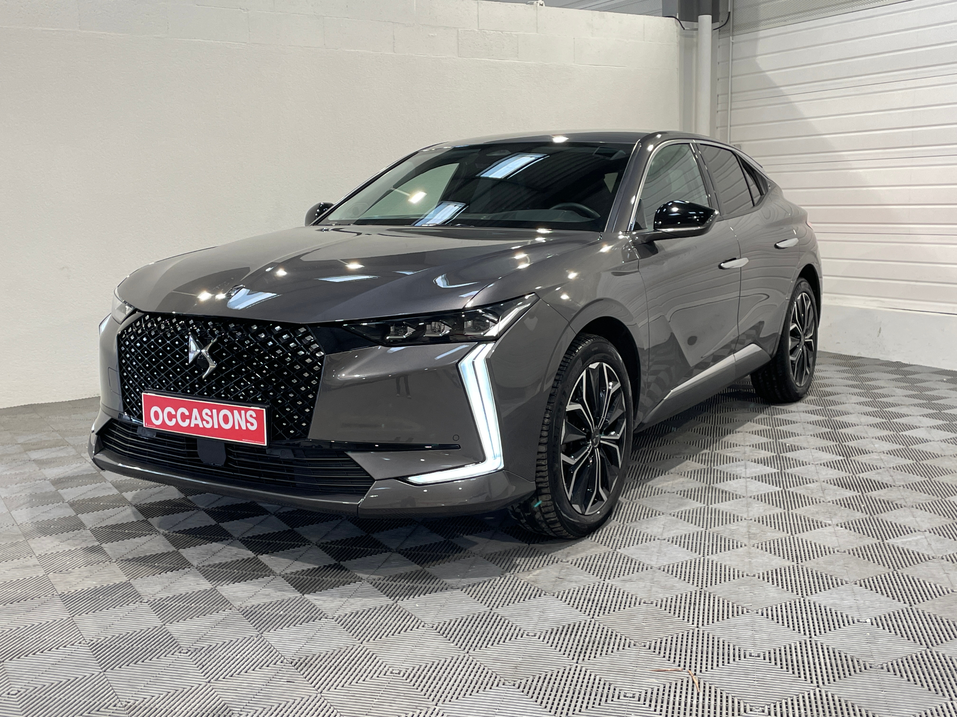 DS DS 4 PureTech 130 EAT8 Etoile - Alcantara - 5P