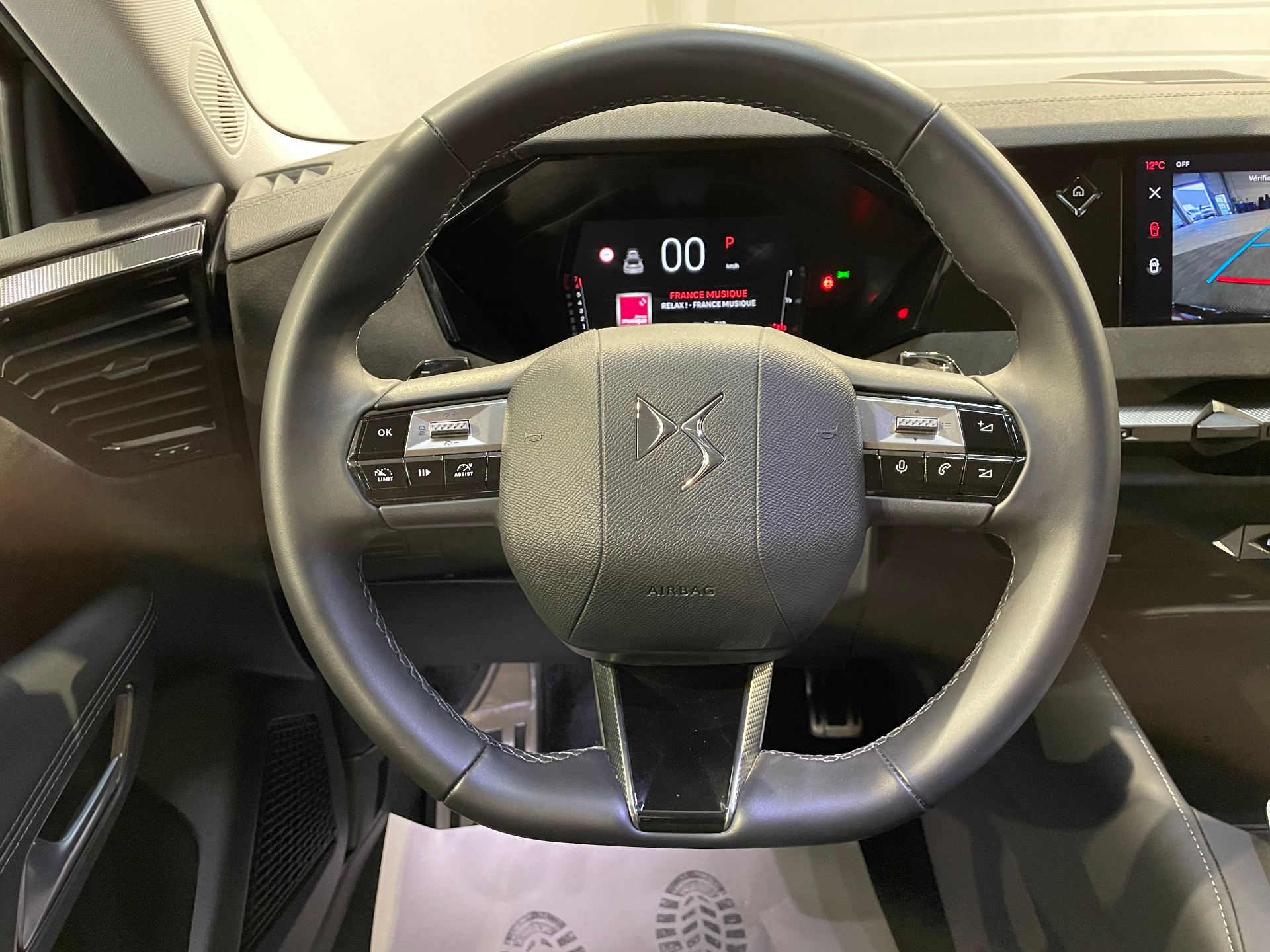 DS DS 4 PureTech 130 EAT8 Etoile - Alcantara - 5P
