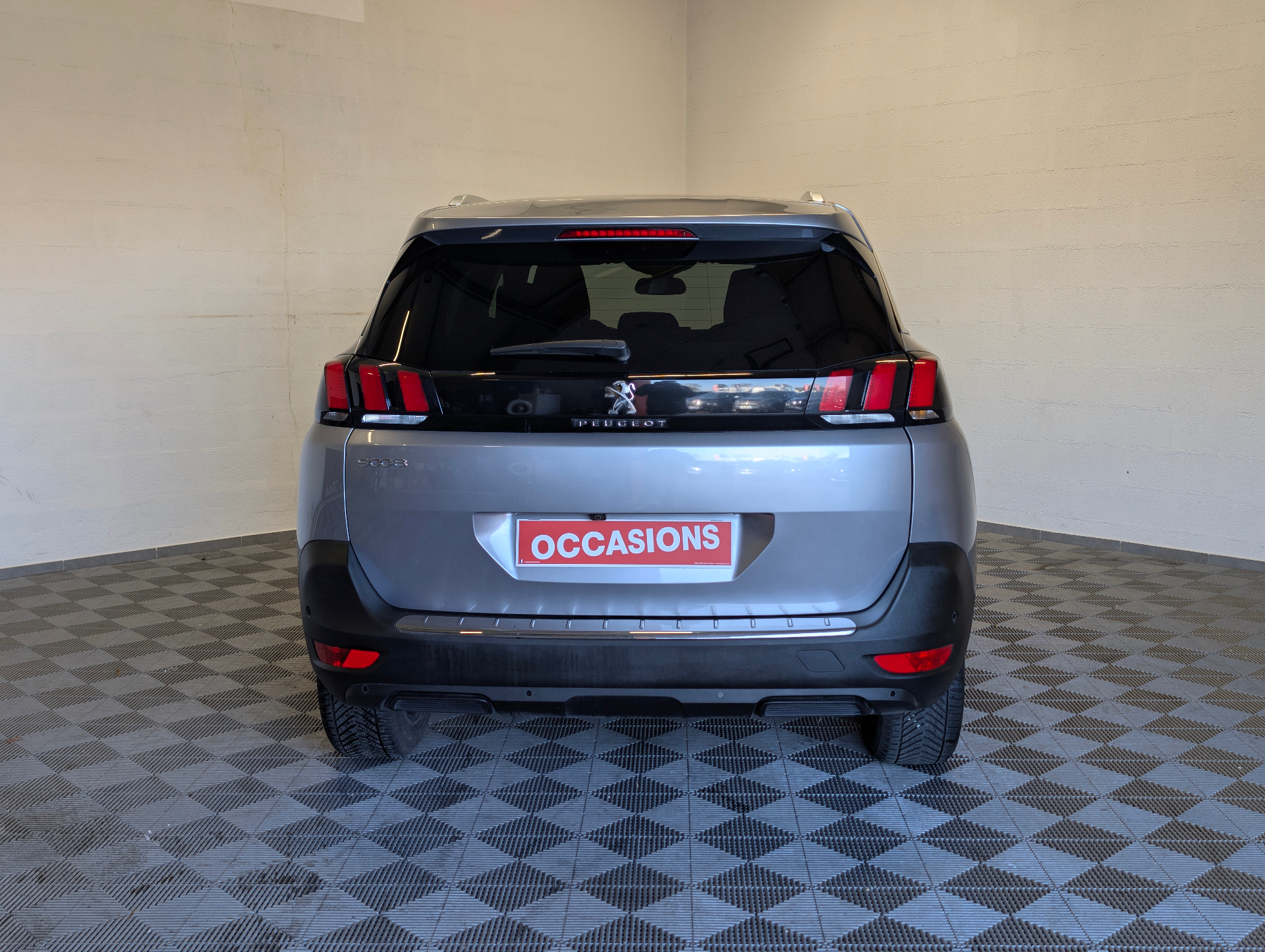 PEUGEOT 5008 Allure Pack PureTech 130 S&S EAT8