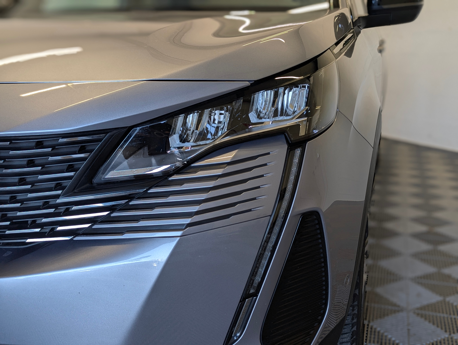 PEUGEOT 5008 Allure Pack PureTech 130 S&S EAT8
