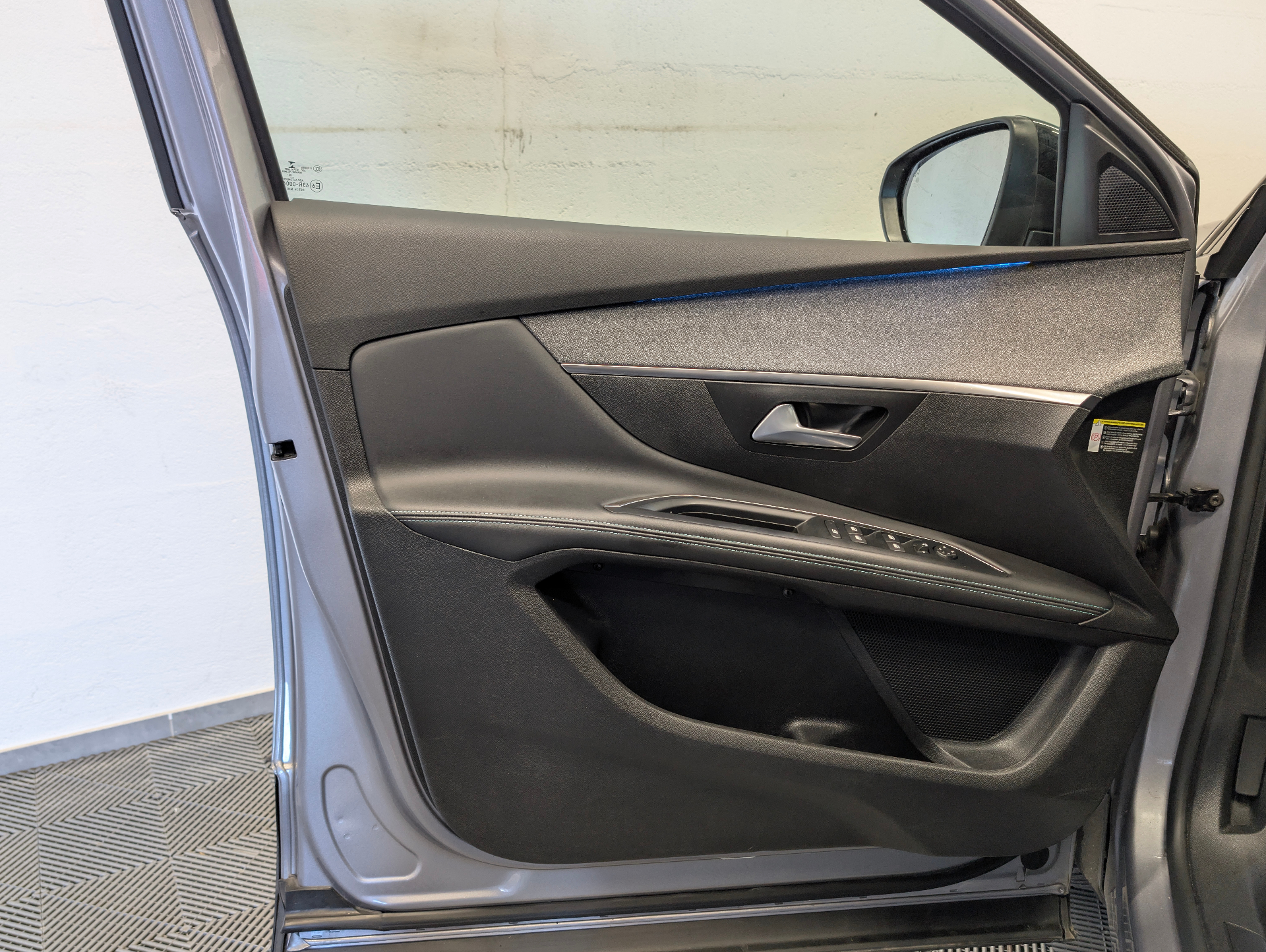 PEUGEOT 5008 Allure Pack PureTech 130 S&S EAT8