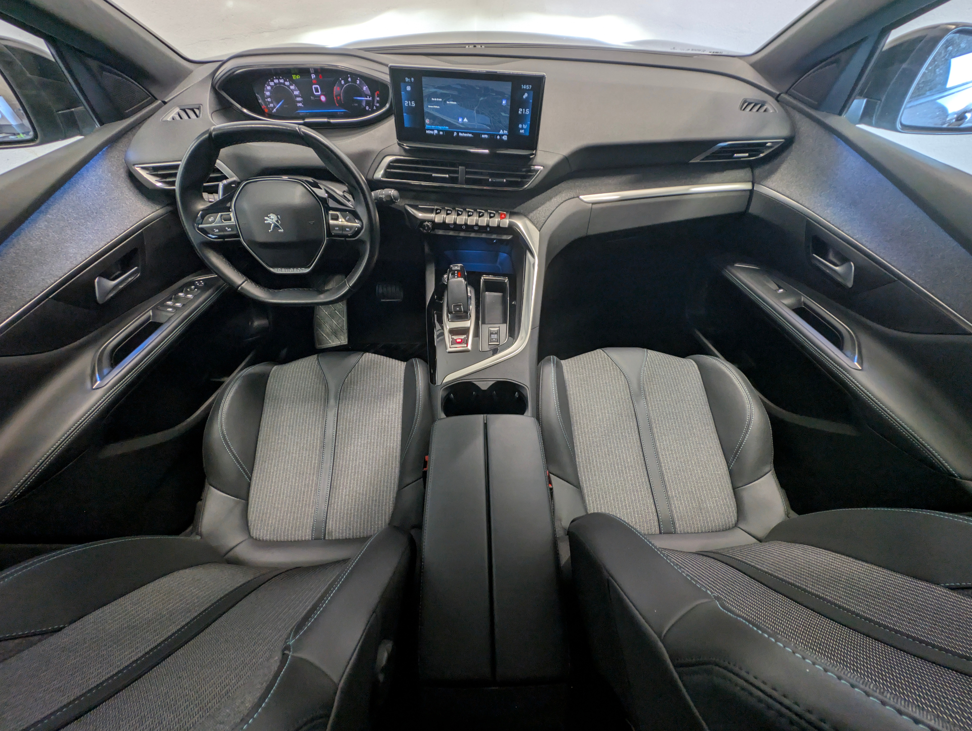 PEUGEOT 5008 Allure Pack PureTech 130 S&S EAT8