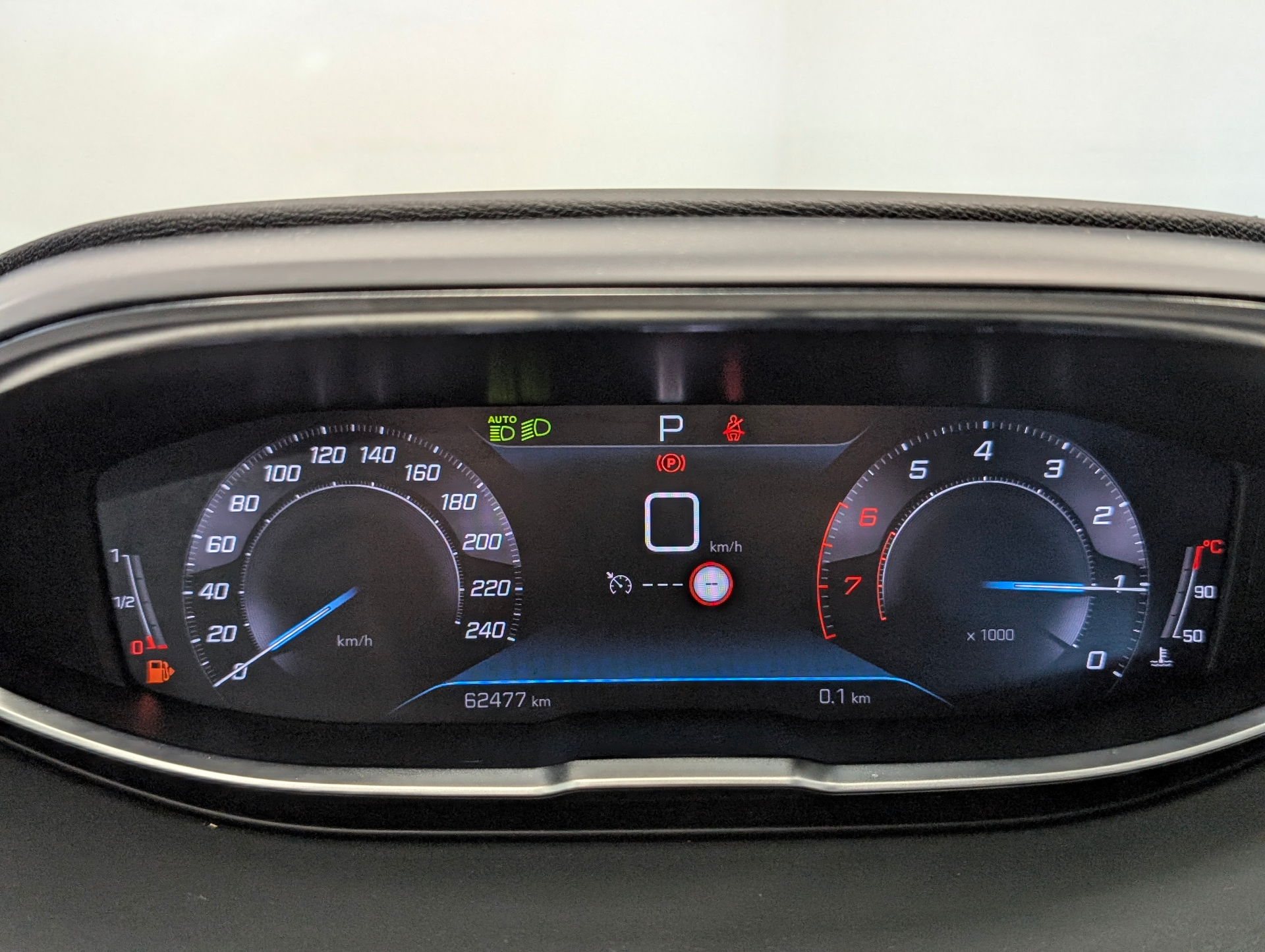 PEUGEOT 5008 Allure Pack PureTech 130 S&S EAT8