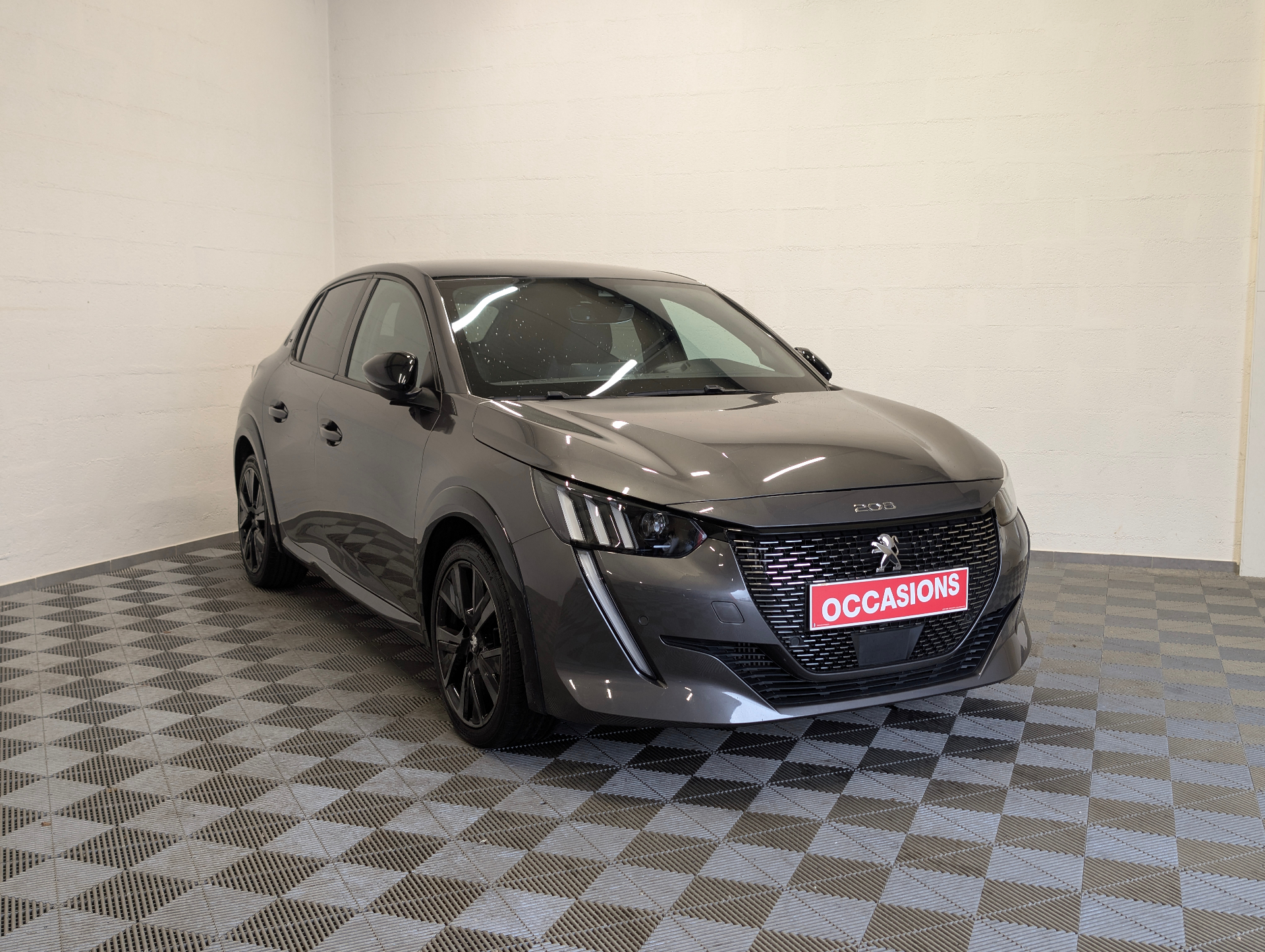 PEUGEOT 208 GT PURETECH 100 S&S BVM6