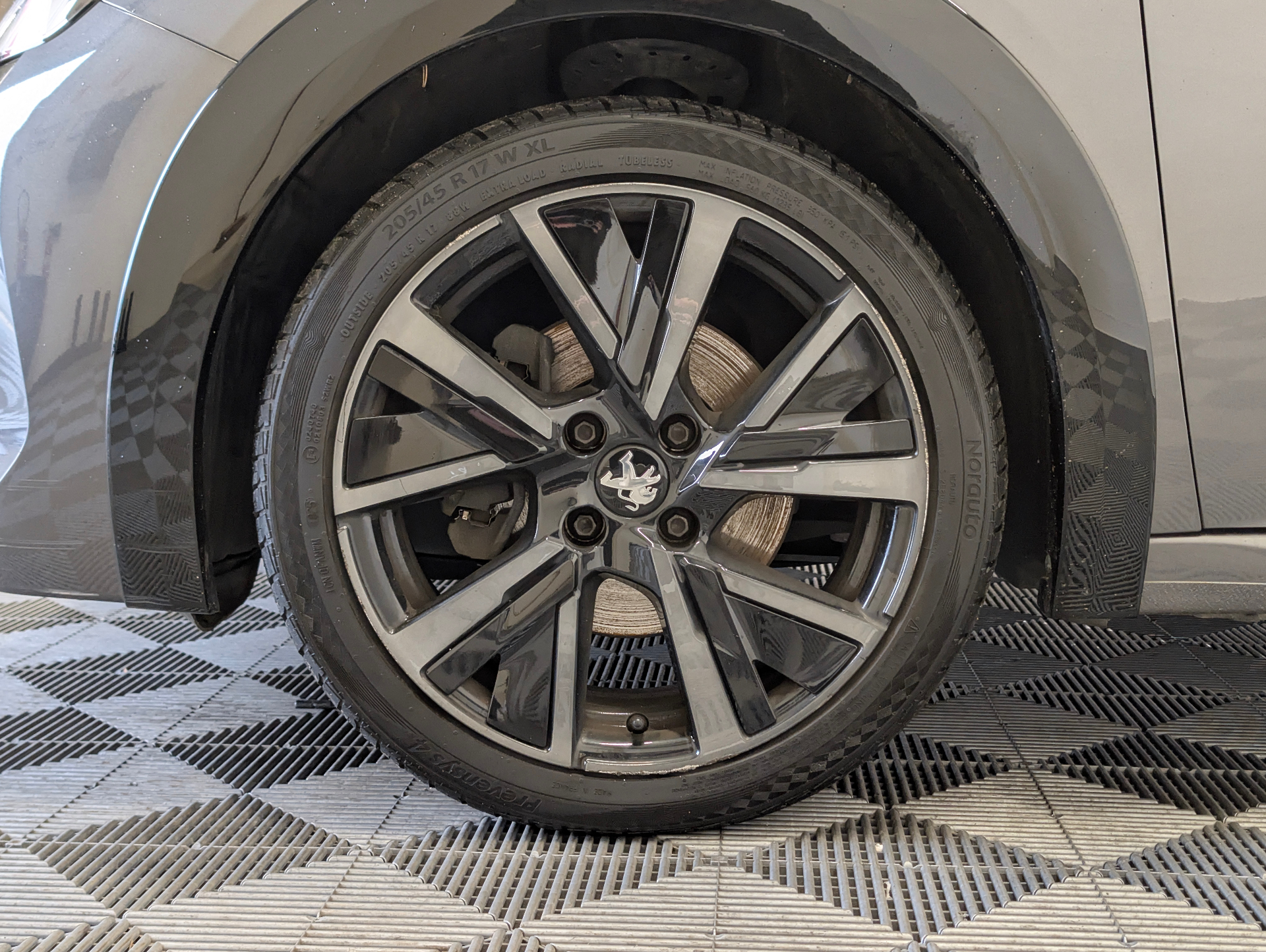 PEUGEOT 208 GT PURETECH 100 S&S BVM6