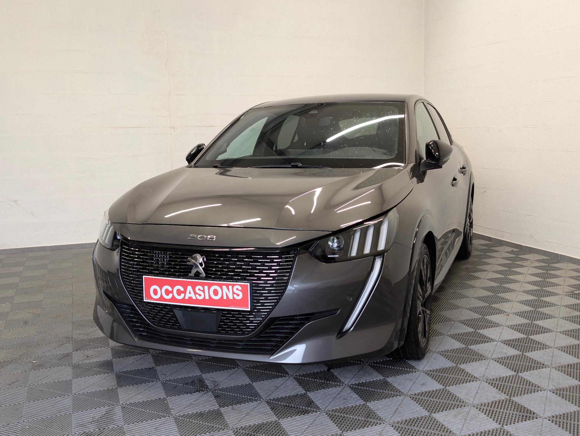 PEUGEOT 208 GT PURETECH 100 S&S BVM6