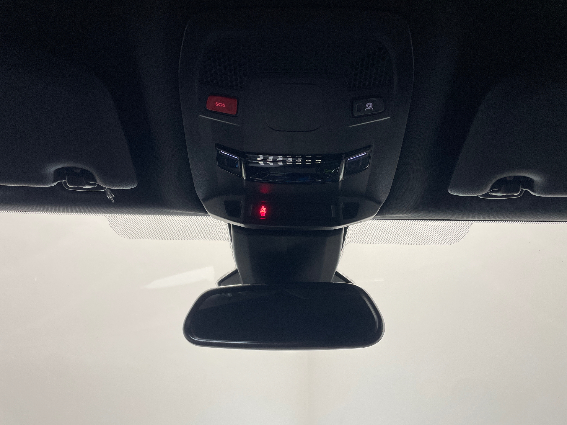PEUGEOT 508 Hybrid 225 e-EAT8 Allure