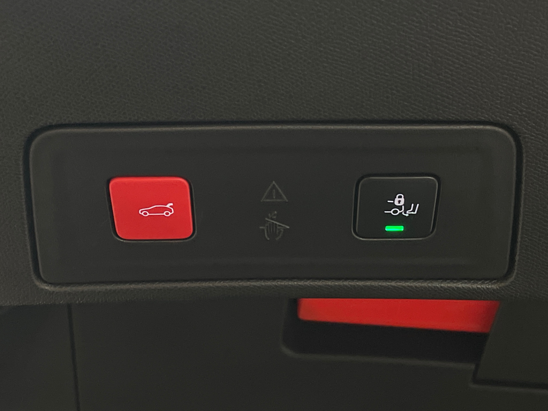 PEUGEOT 508 Hybrid 225 e-EAT8 Allure