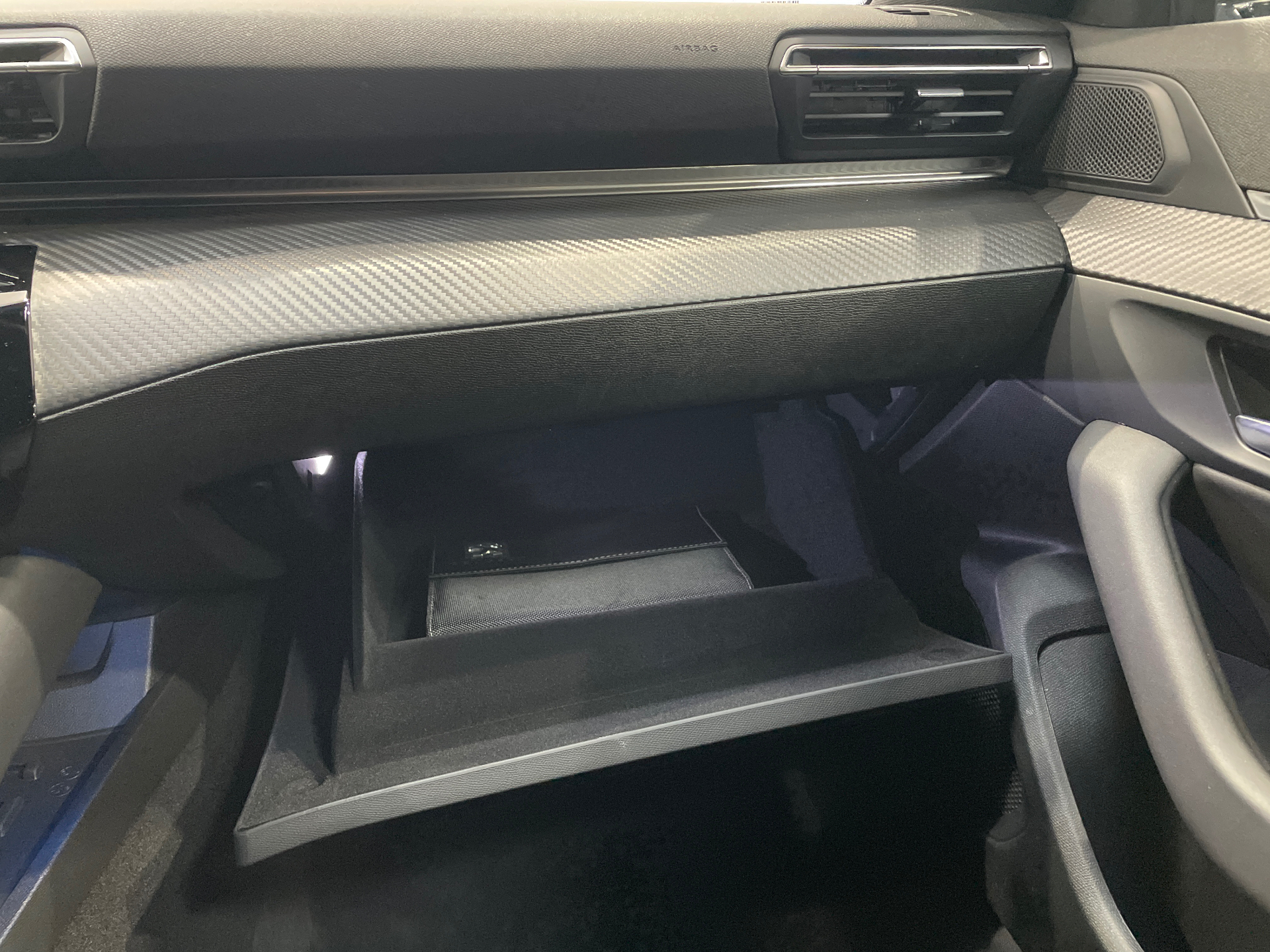 PEUGEOT 508 Hybrid 225 e-EAT8 Allure