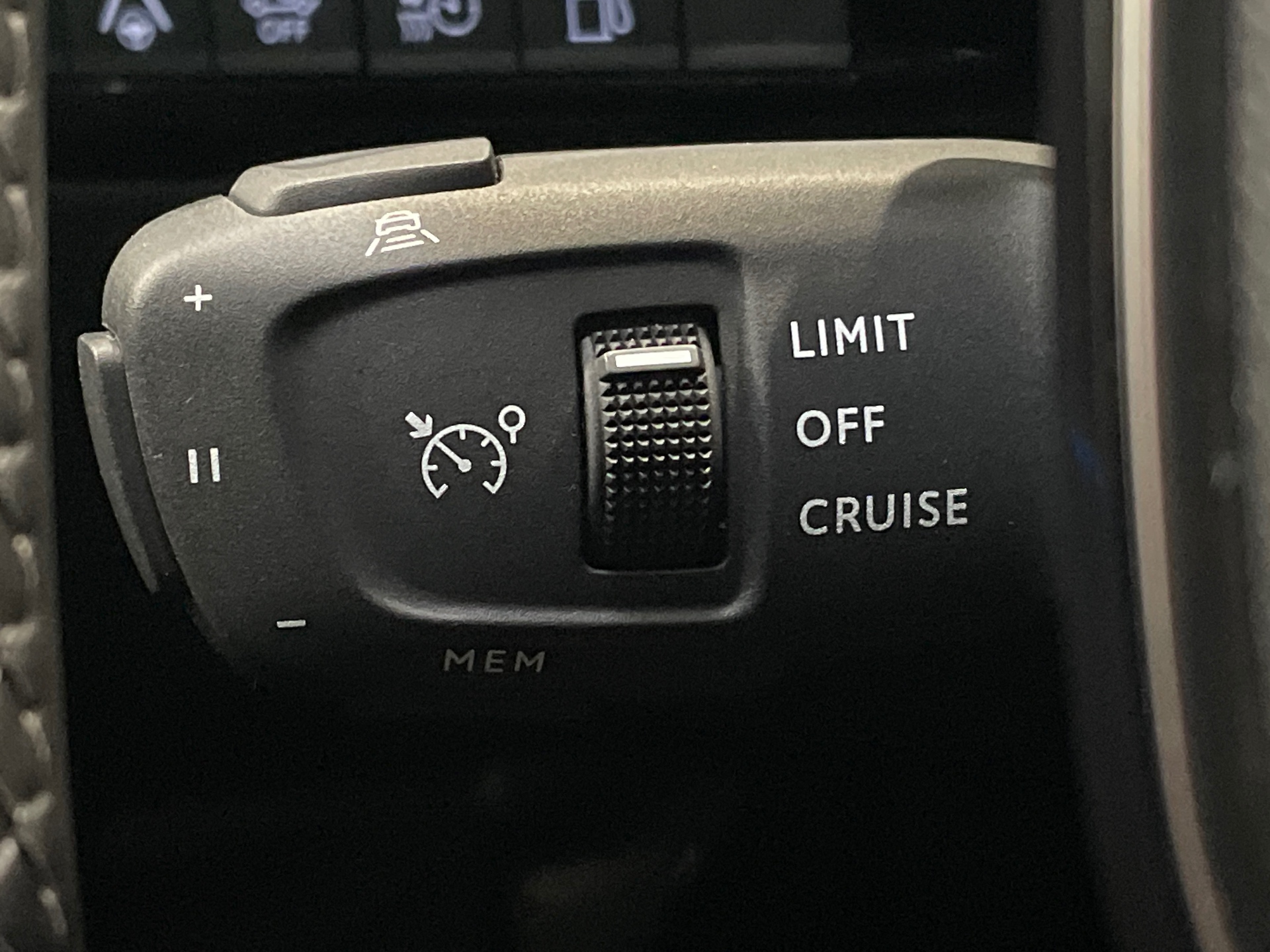 PEUGEOT 508 Hybrid 225 e-EAT8 Allure