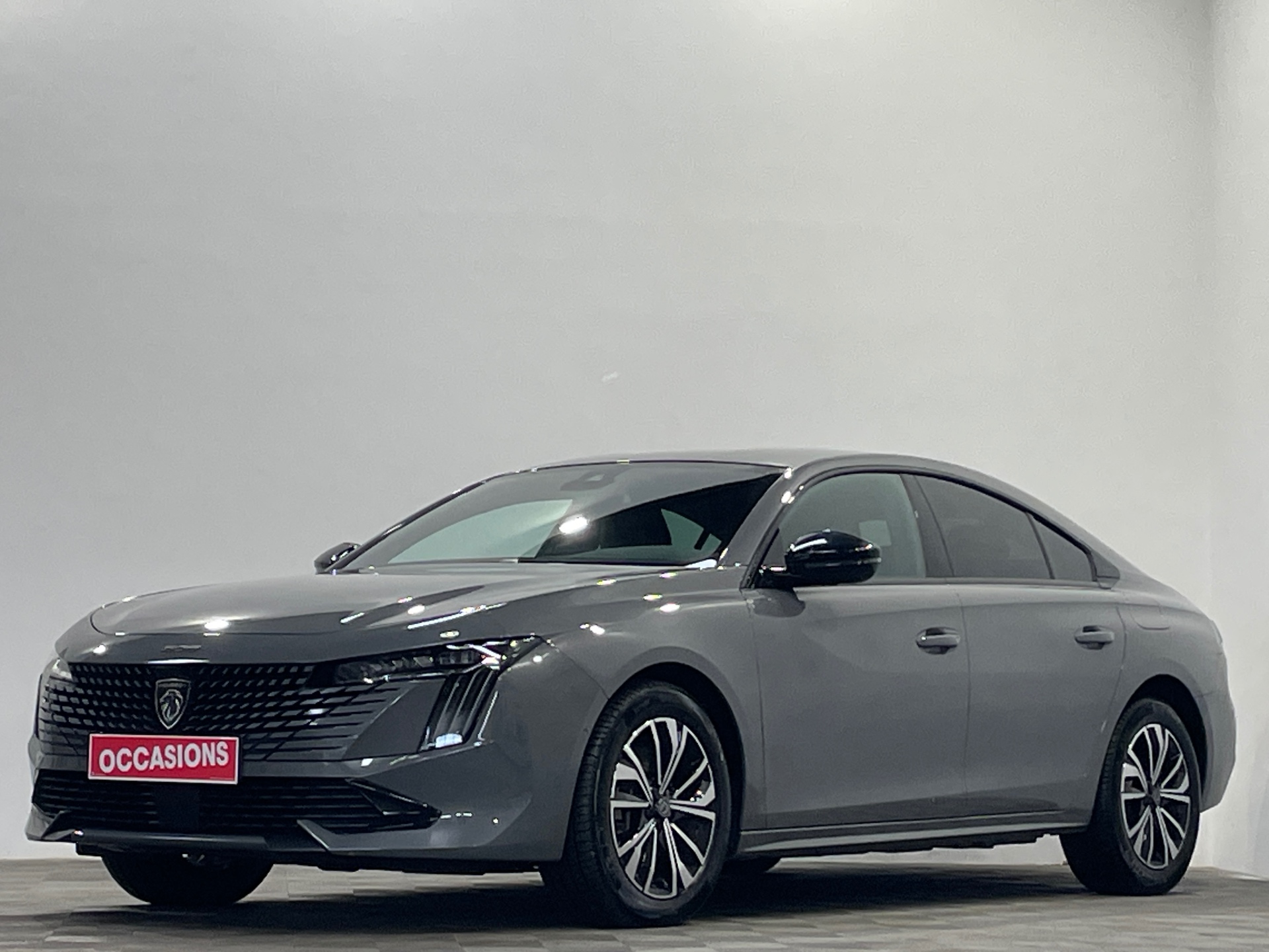 PEUGEOT 508 Hybrid 225 e-EAT8 Allure
