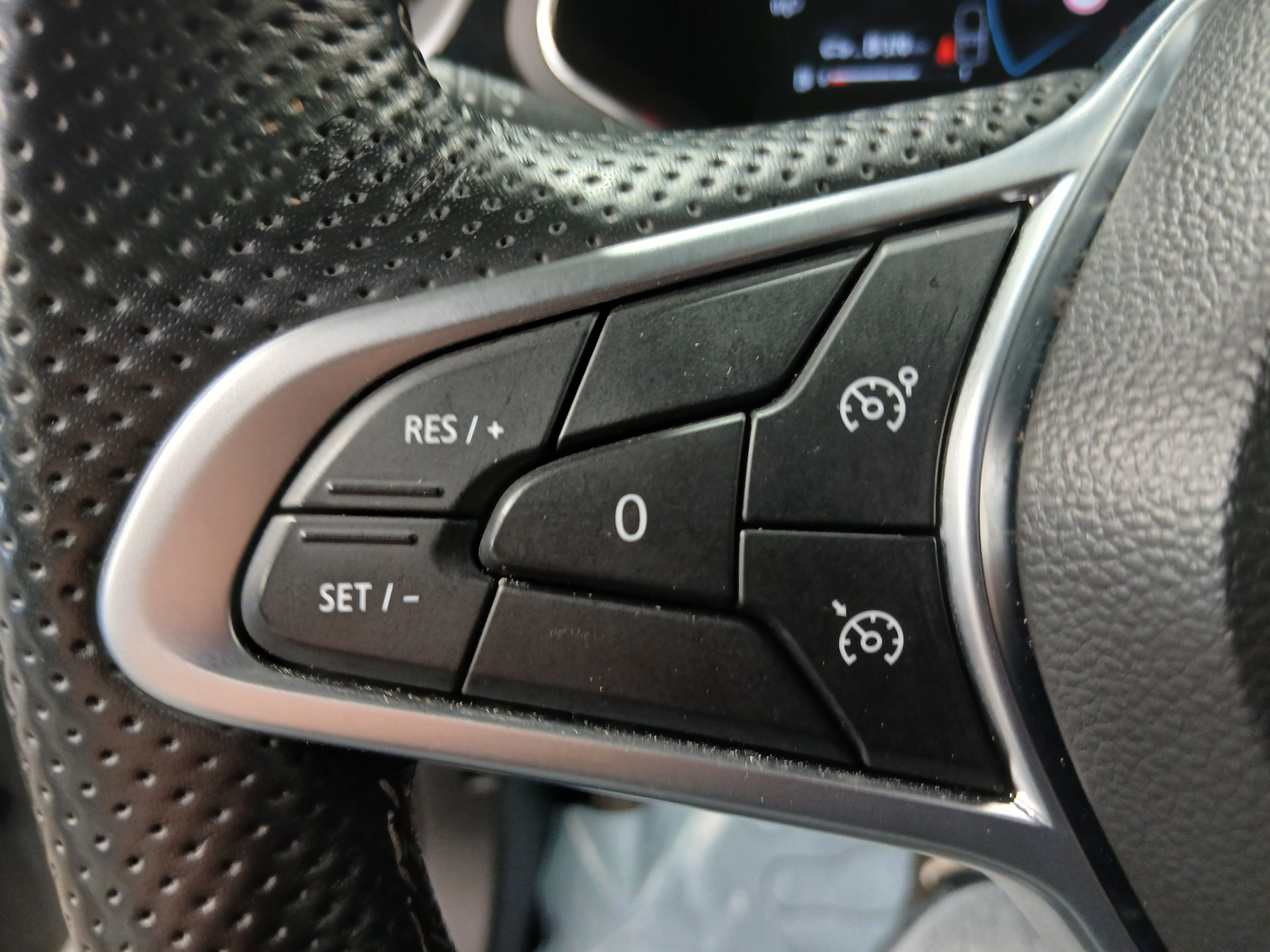 RENAULT CAPTUR E-Tech engineered full hybrid 145