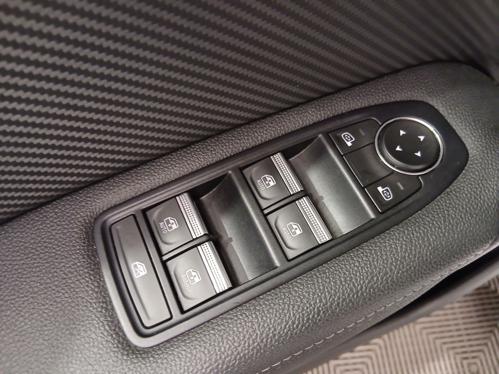 RENAULT CAPTUR E-Tech engineered full hybrid 145