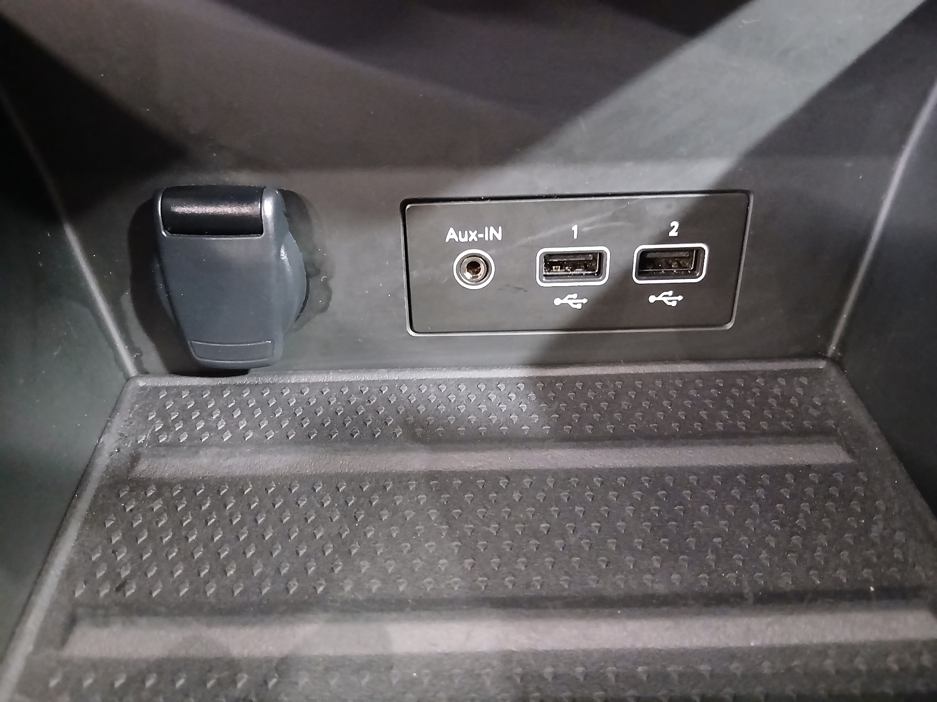 RENAULT CAPTUR E-Tech engineered full hybrid 145