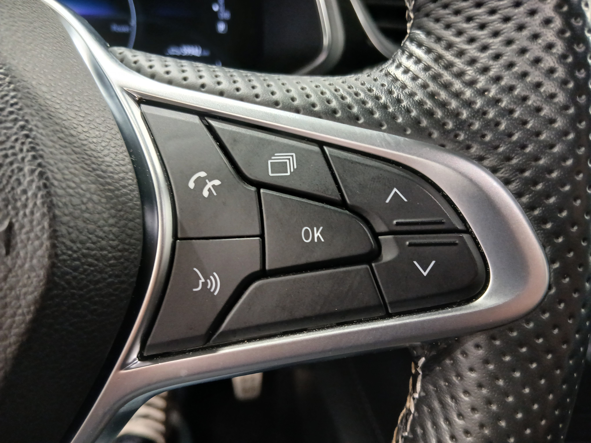 RENAULT CAPTUR E-Tech engineered full hybrid 145