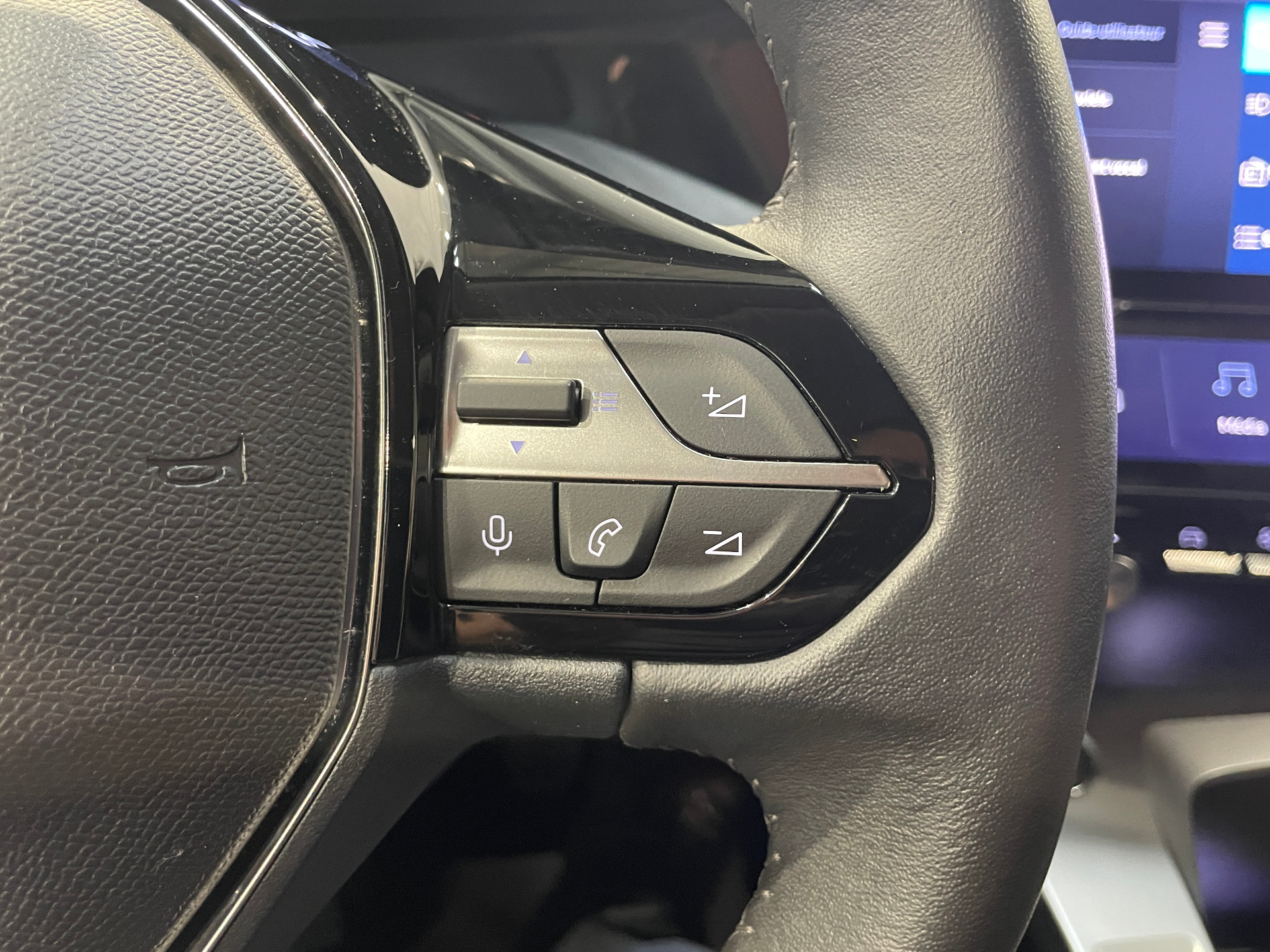 PEUGEOT 308 1.2 PureTech 130ch S&S BVM6 Allure