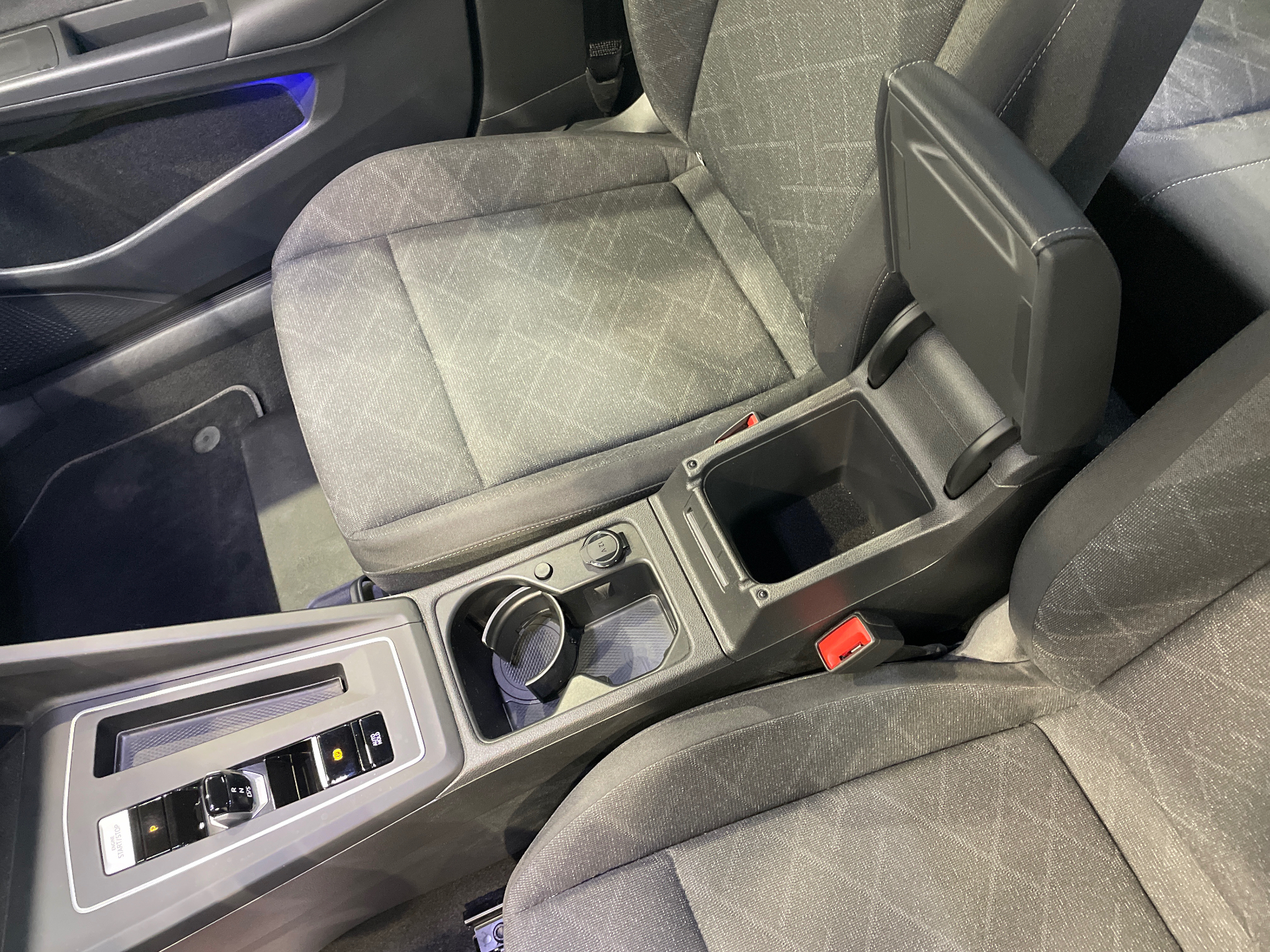 VOLKSWAGEN GOLF 1.5 eTSI OPF 130 DSG7 Life
